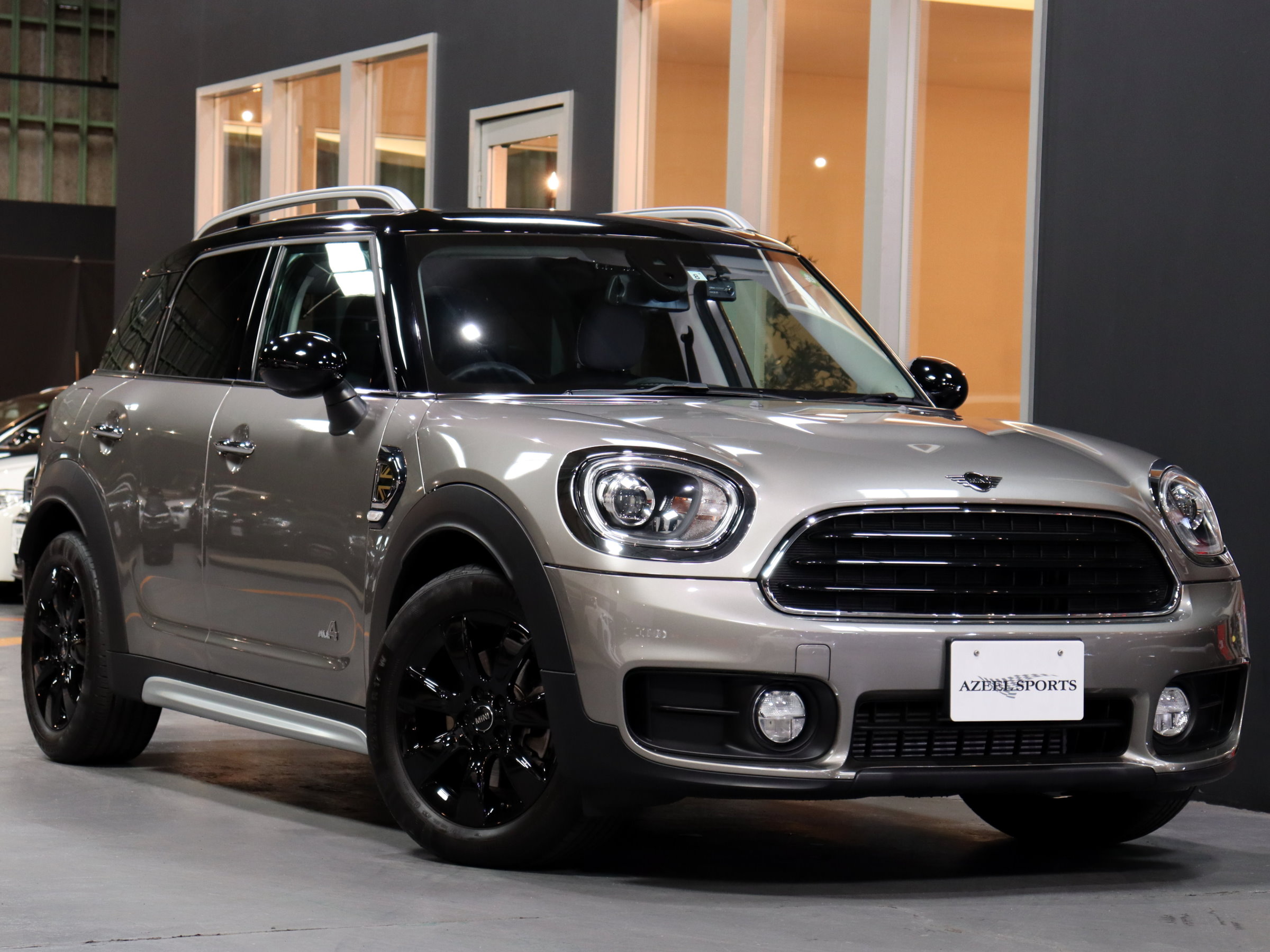 ＢＭＷＭＩＮＩ　クーパーＤ　クロスオーバー　オール４
