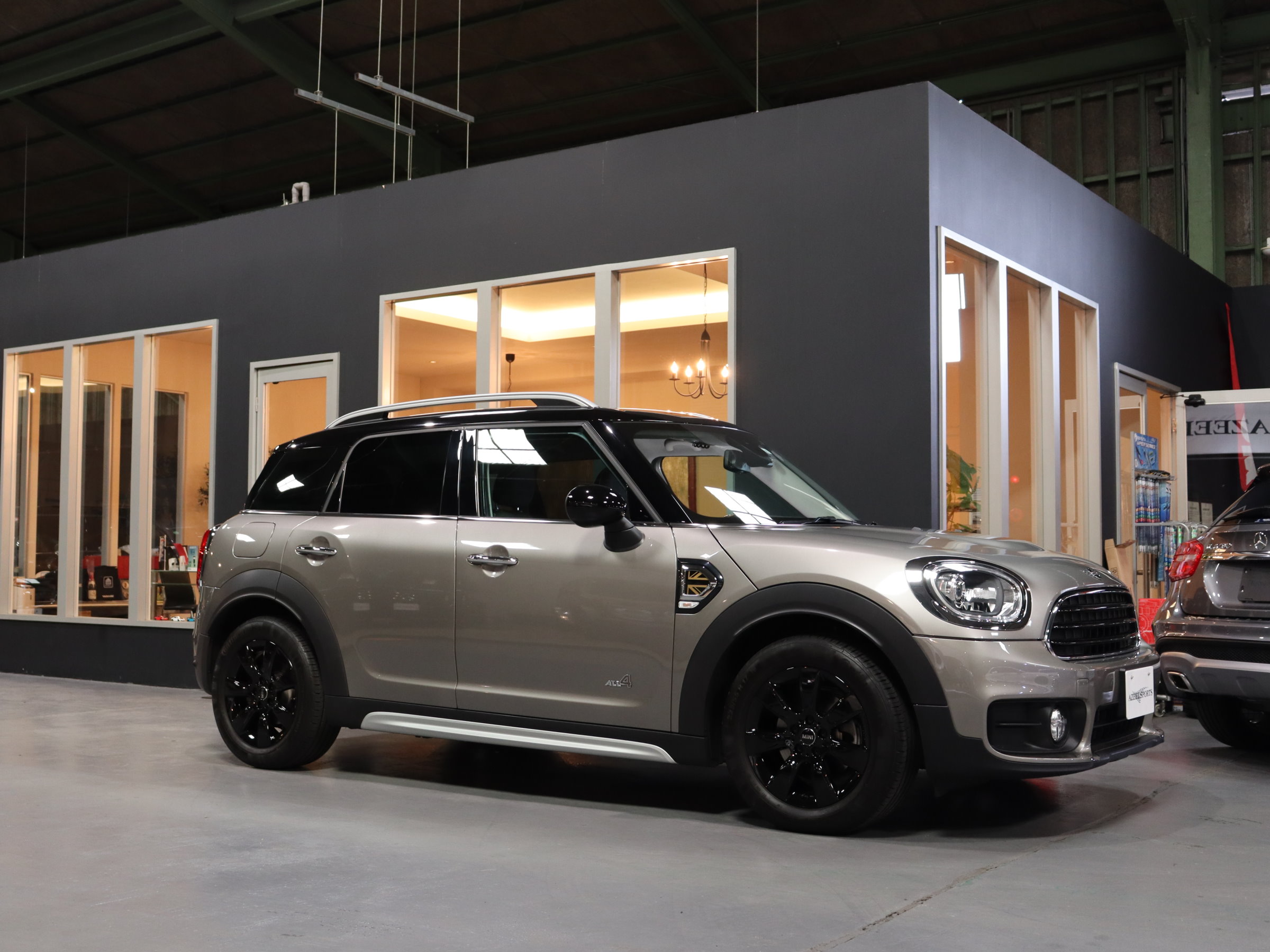 ＢＭＷＭＩＮＩ　クーパーＤ　クロスオーバー　オール４