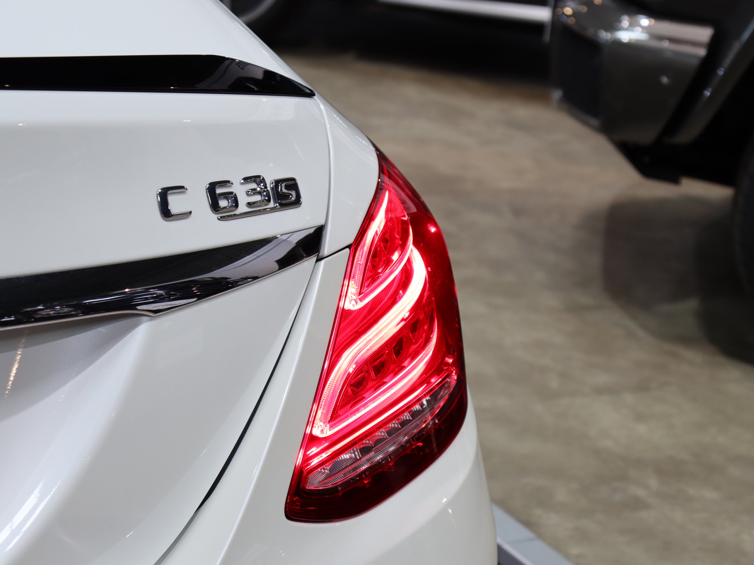 メルセデスＡＭＧ　Ｃ６３Ｓ　エディション１　３５０台限定