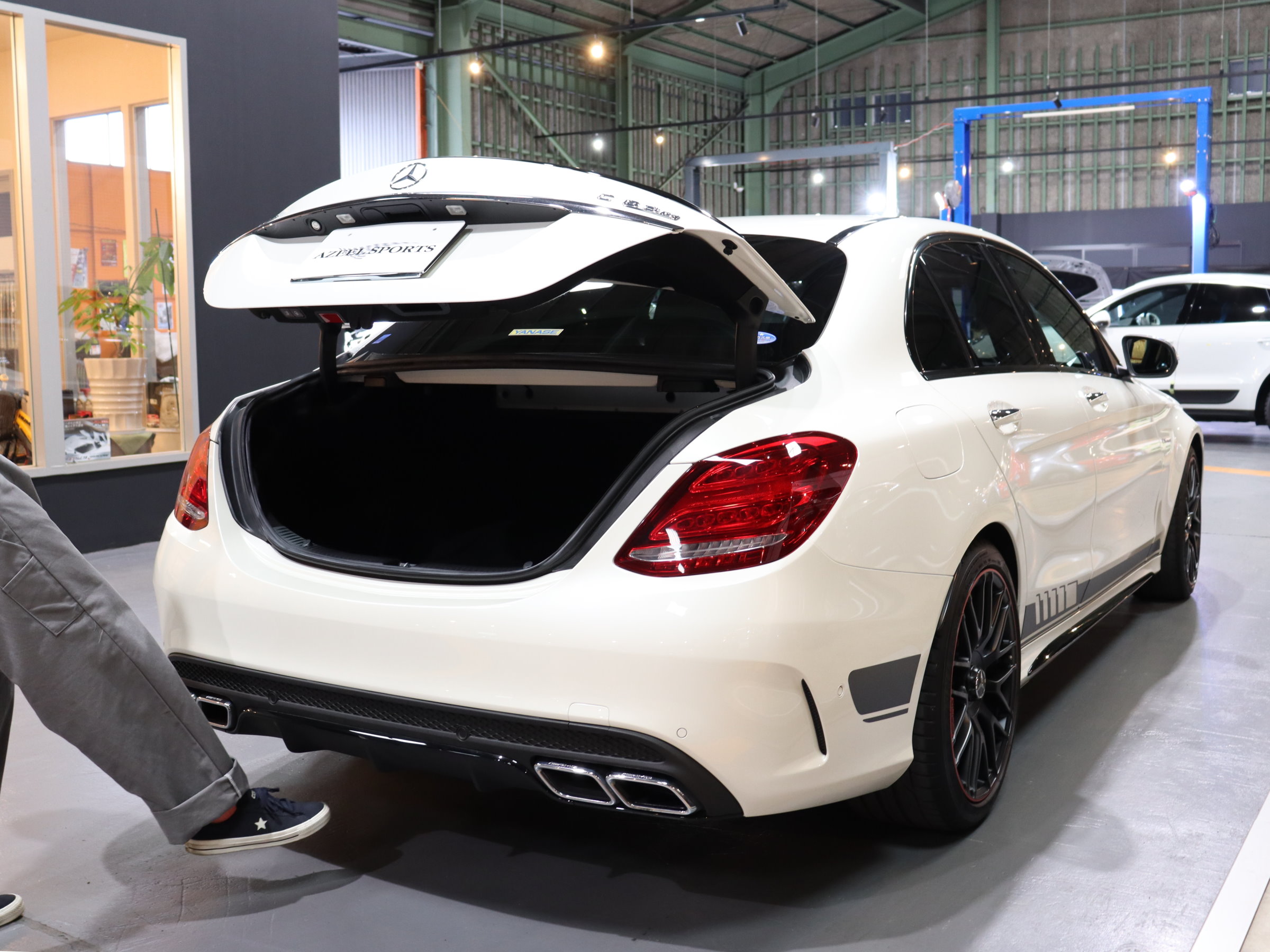 メルセデスＡＭＧ　Ｃ６３Ｓ　エディション１　３５０台限定