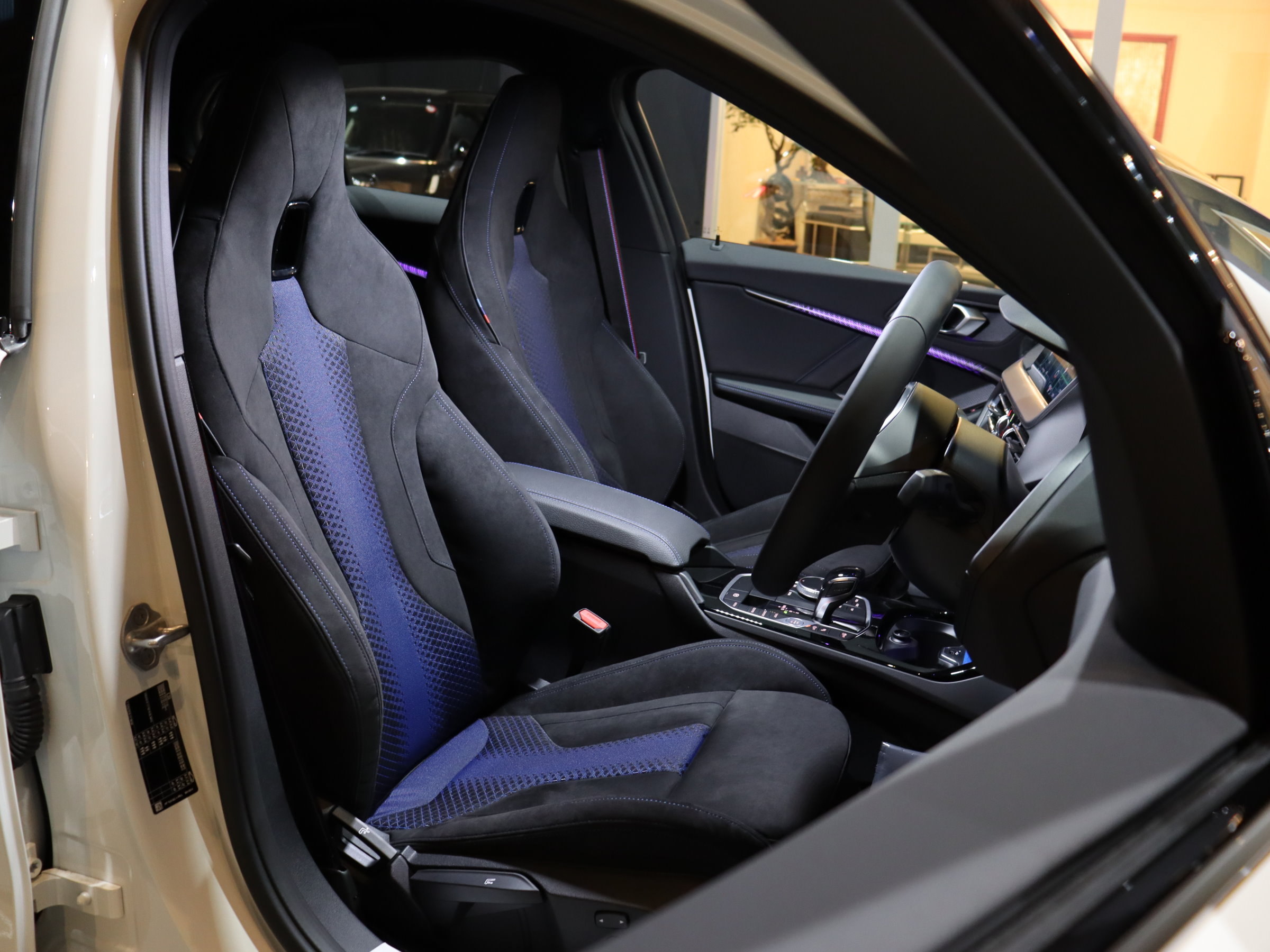 ＢＭＷ　１１８ｄ　Ｍスポーツパッケージ　プラス