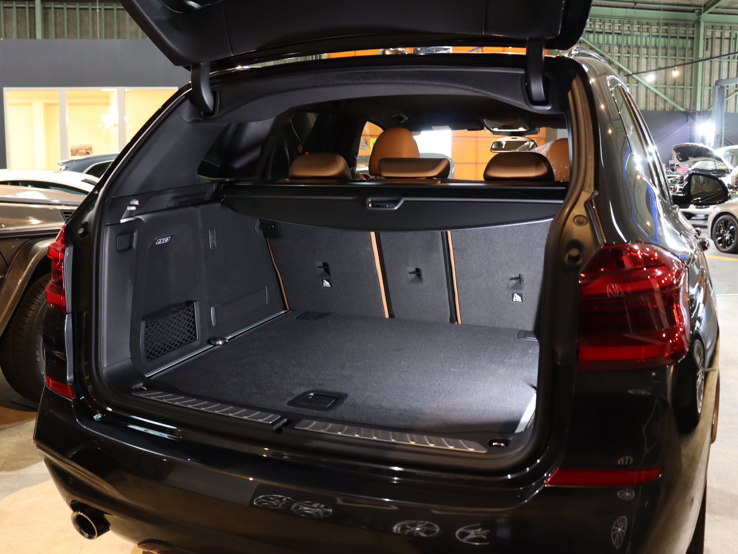 ＢＭＷ　Ｘ３　ｘＤｒｉｖｅ　２０ｄ　Ｍスポーツ