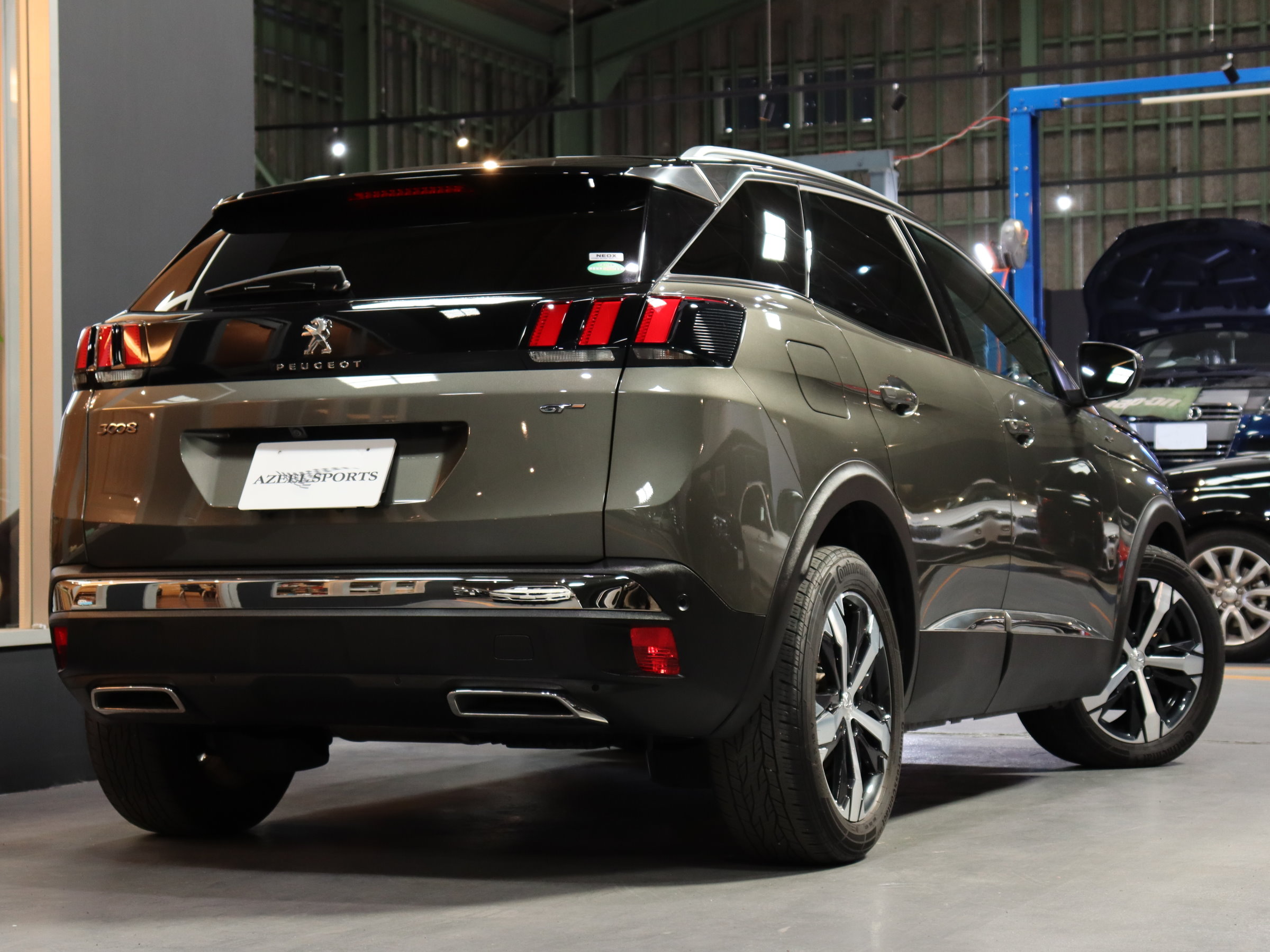 プジョー　３００８　ＧＴブルー　ＨＤｉ　ファーストクラスＰＫＧ