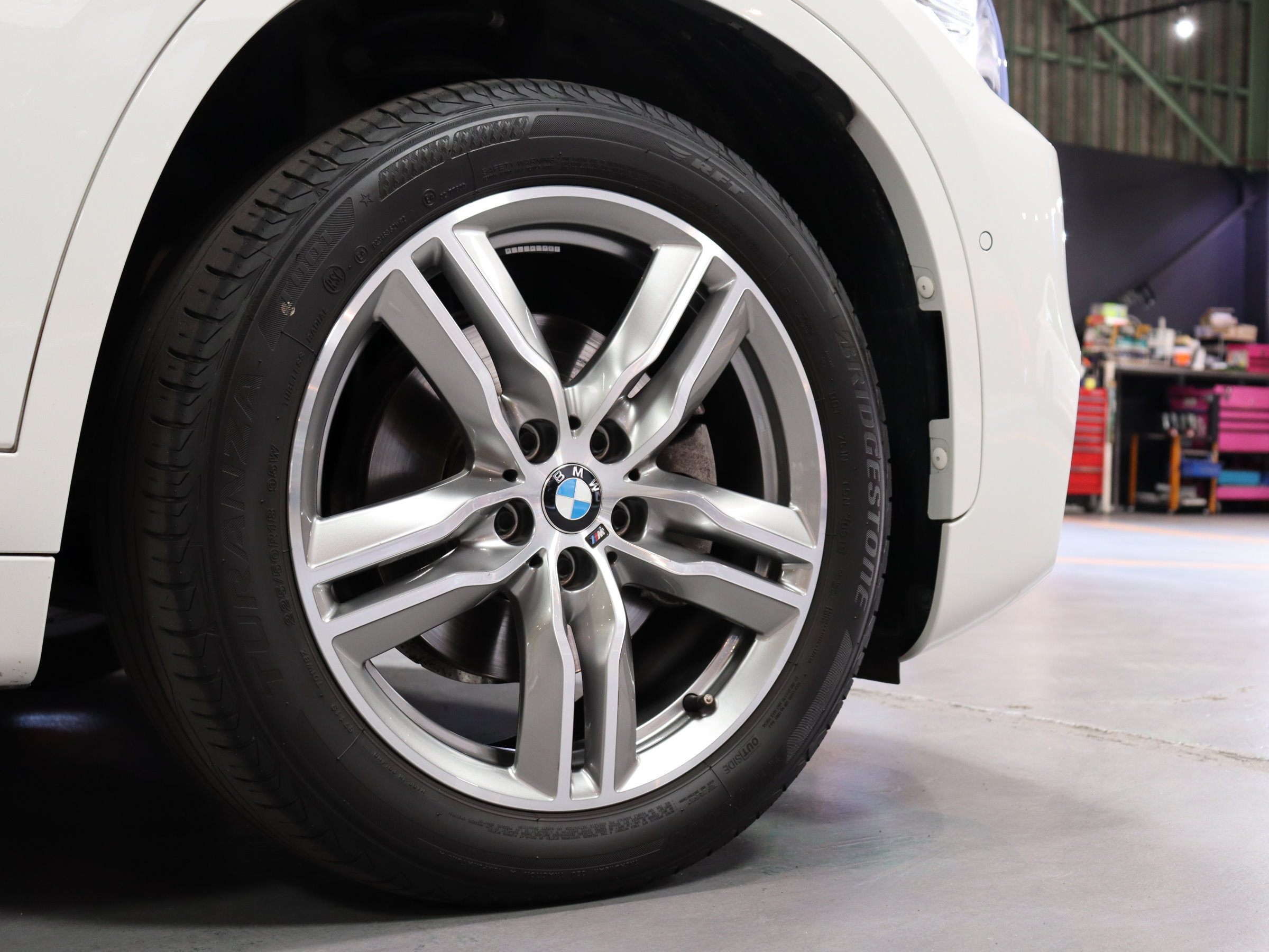 ＢＭＷ　Ｘ1　ｘＤｒｉｖｅ　１８ｄ　Ｍスポーツ