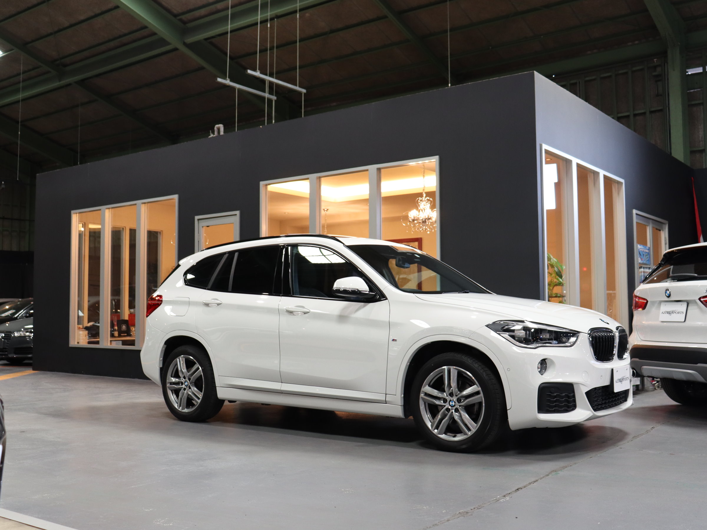 ＢＭＷ　Ｘ1　ｘＤｒｉｖｅ　１８ｄ　Ｍスポーツ
