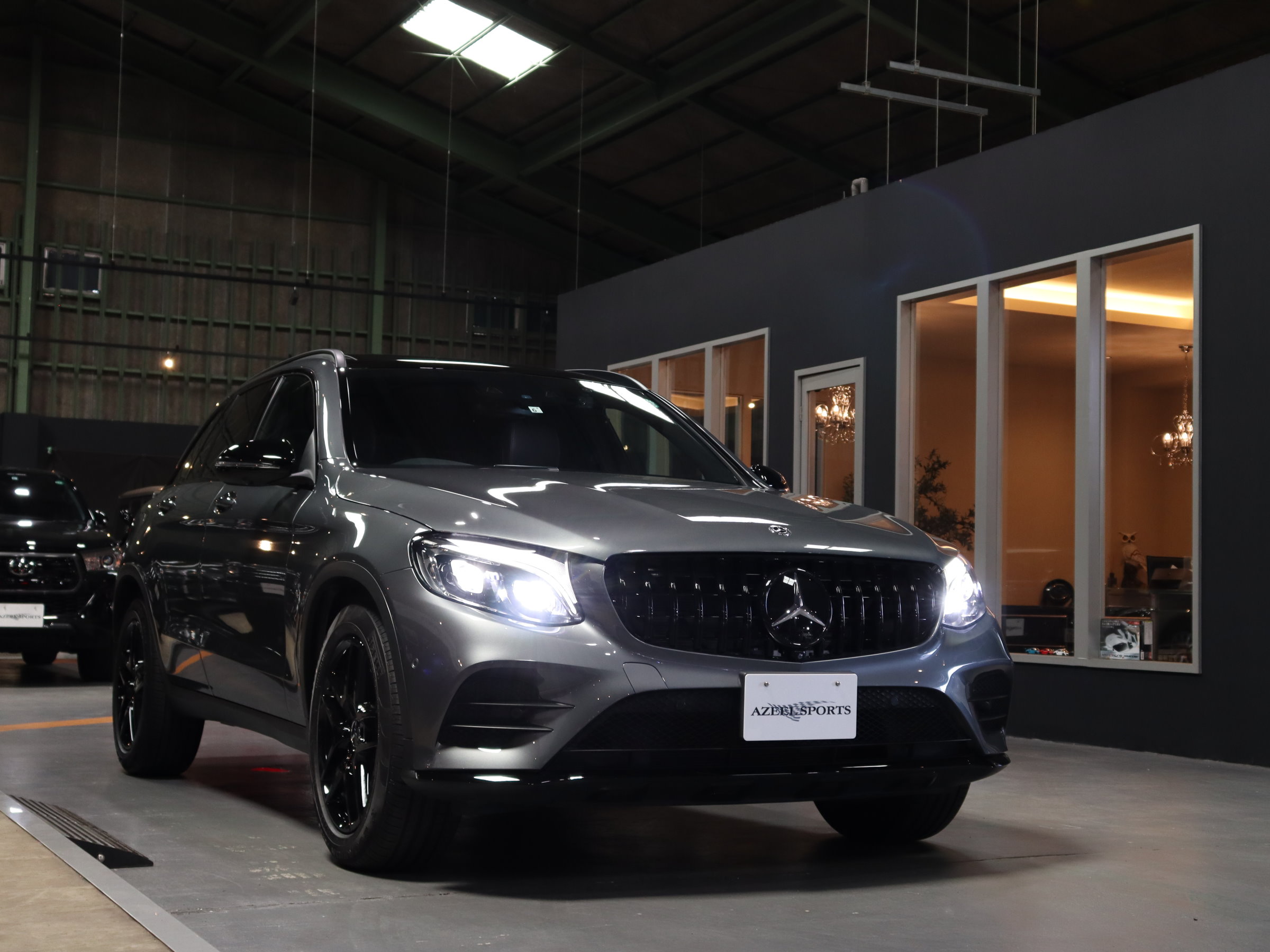メルセデスベンツ　ＧＬＣ２２０ｄ　４マチック　ローレウスエディション