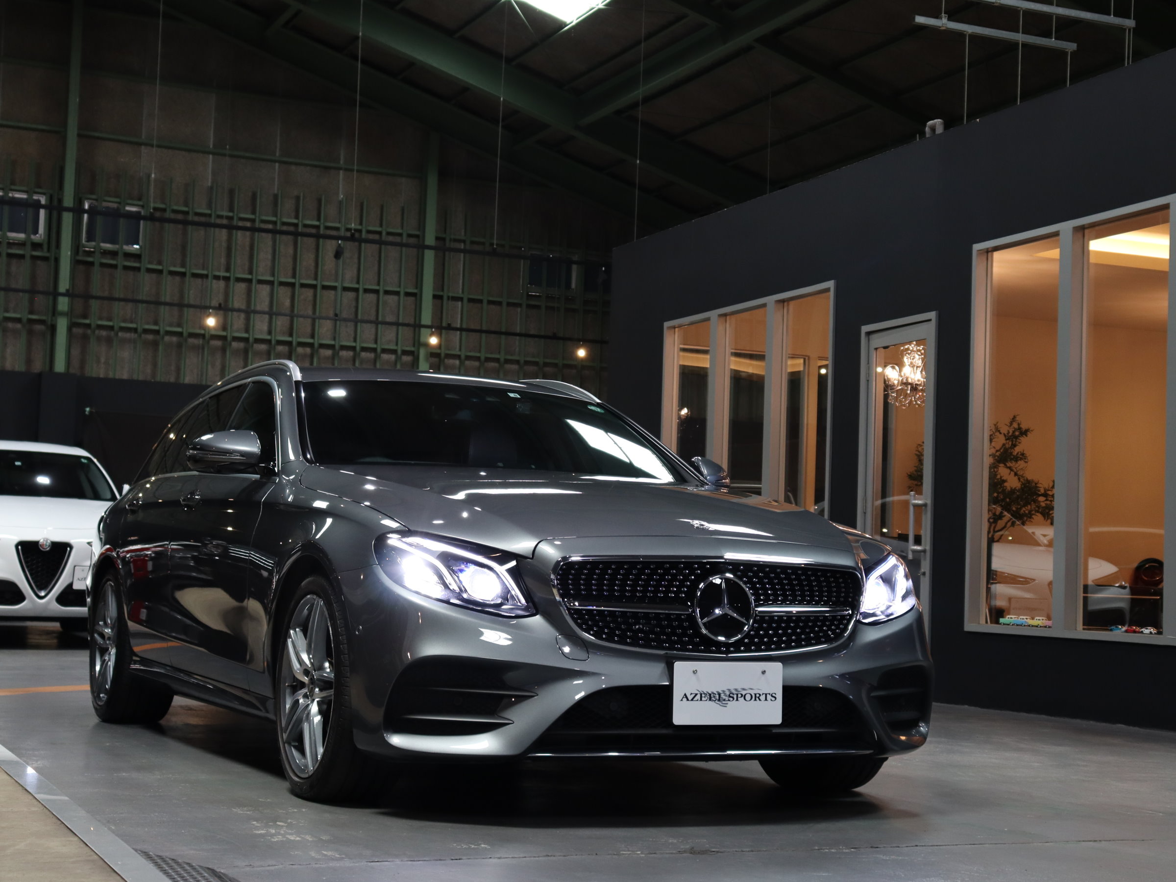 メルセデスベンツ　Ｅ２２０ｄステーションワゴン　アバンギャルド　スポーツ