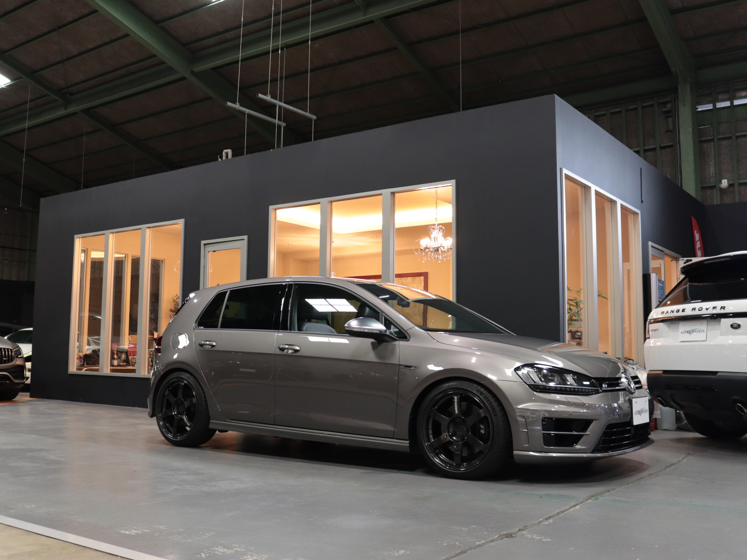 フォルクスワーゲン　ゴルフＲ　４ＷＤ