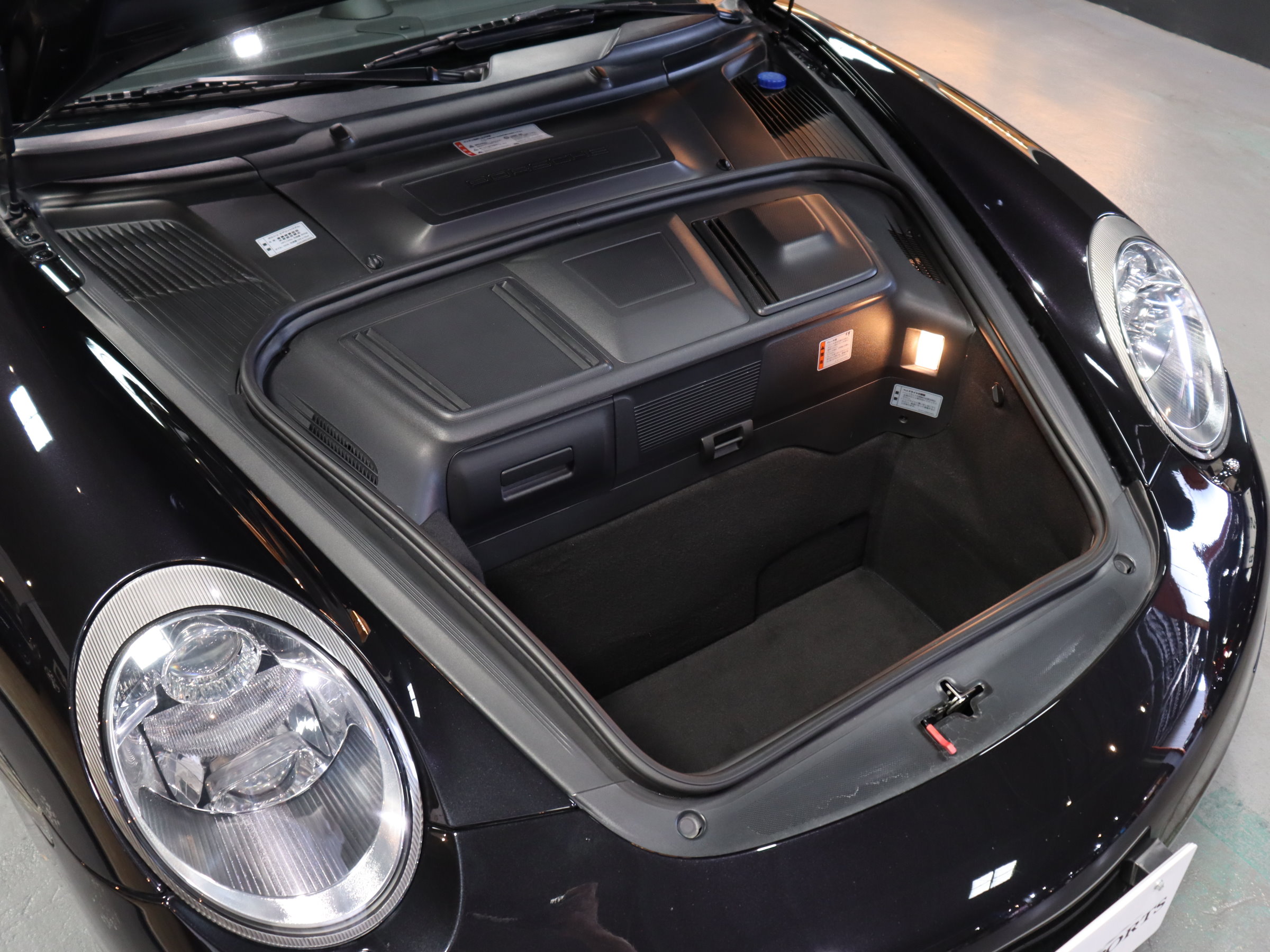 ポルシェ　９１１　カレラ４Ｓ　（９９７）　