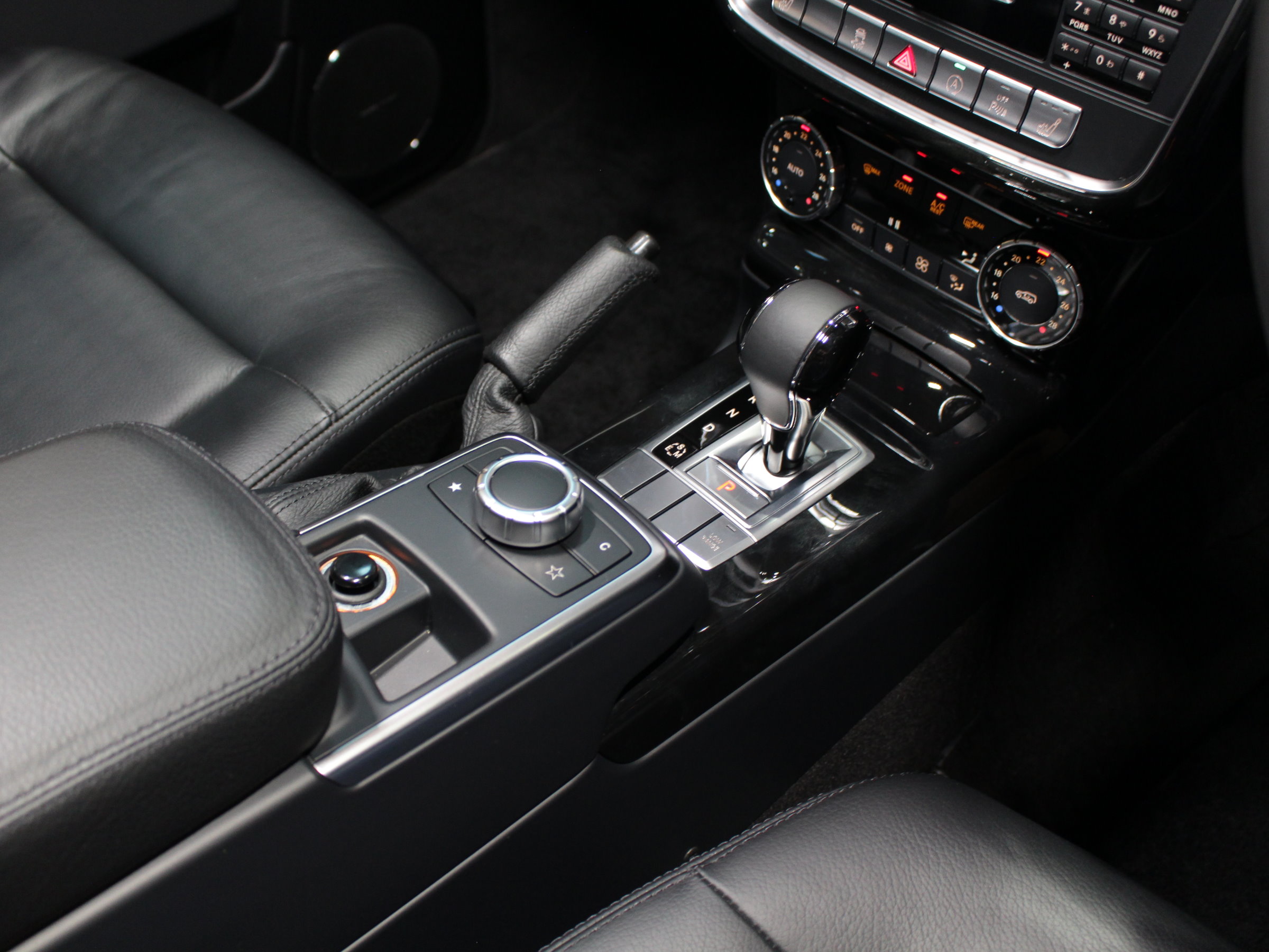 メルセデスベンツ　Ｇ３５０ｄ　ラグジュアリーＰＫＧ