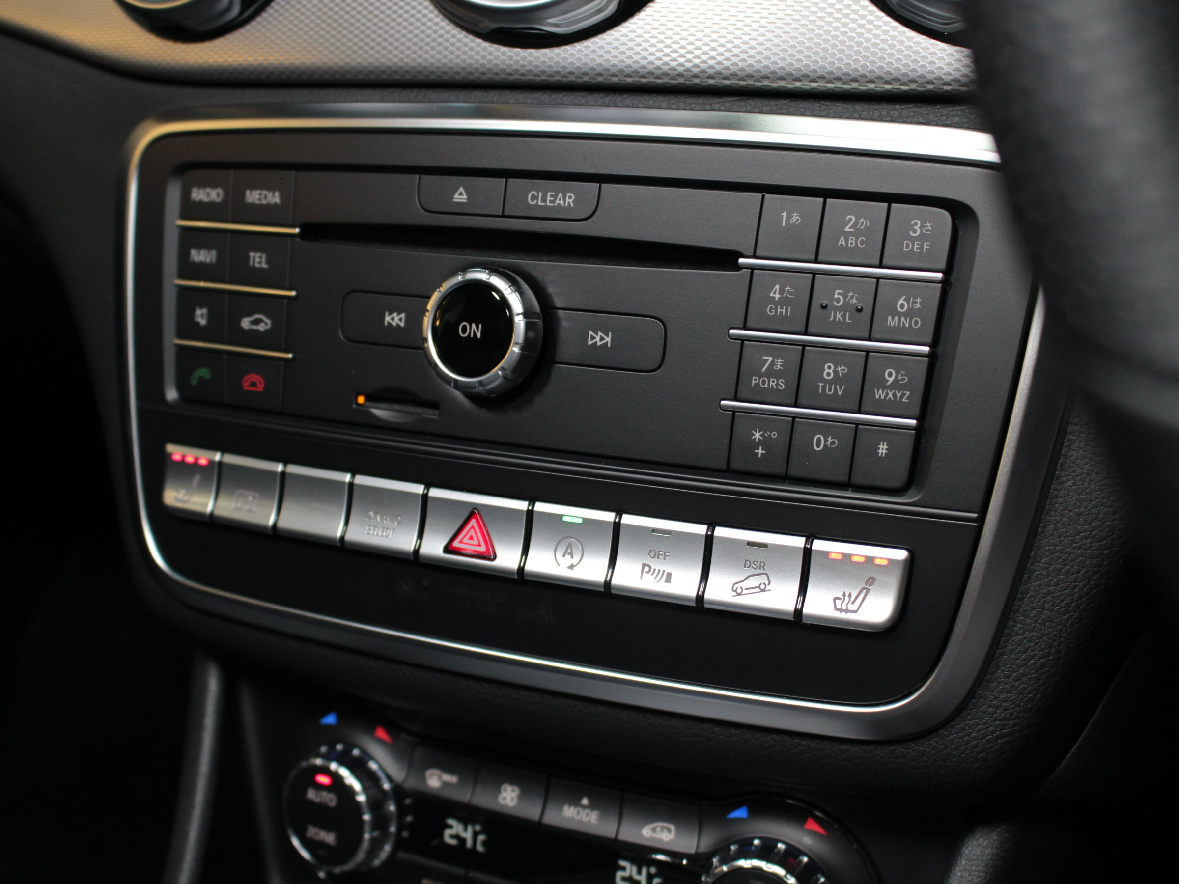 メルセデスベンツ　ＧＬＡ２２０　４マチック