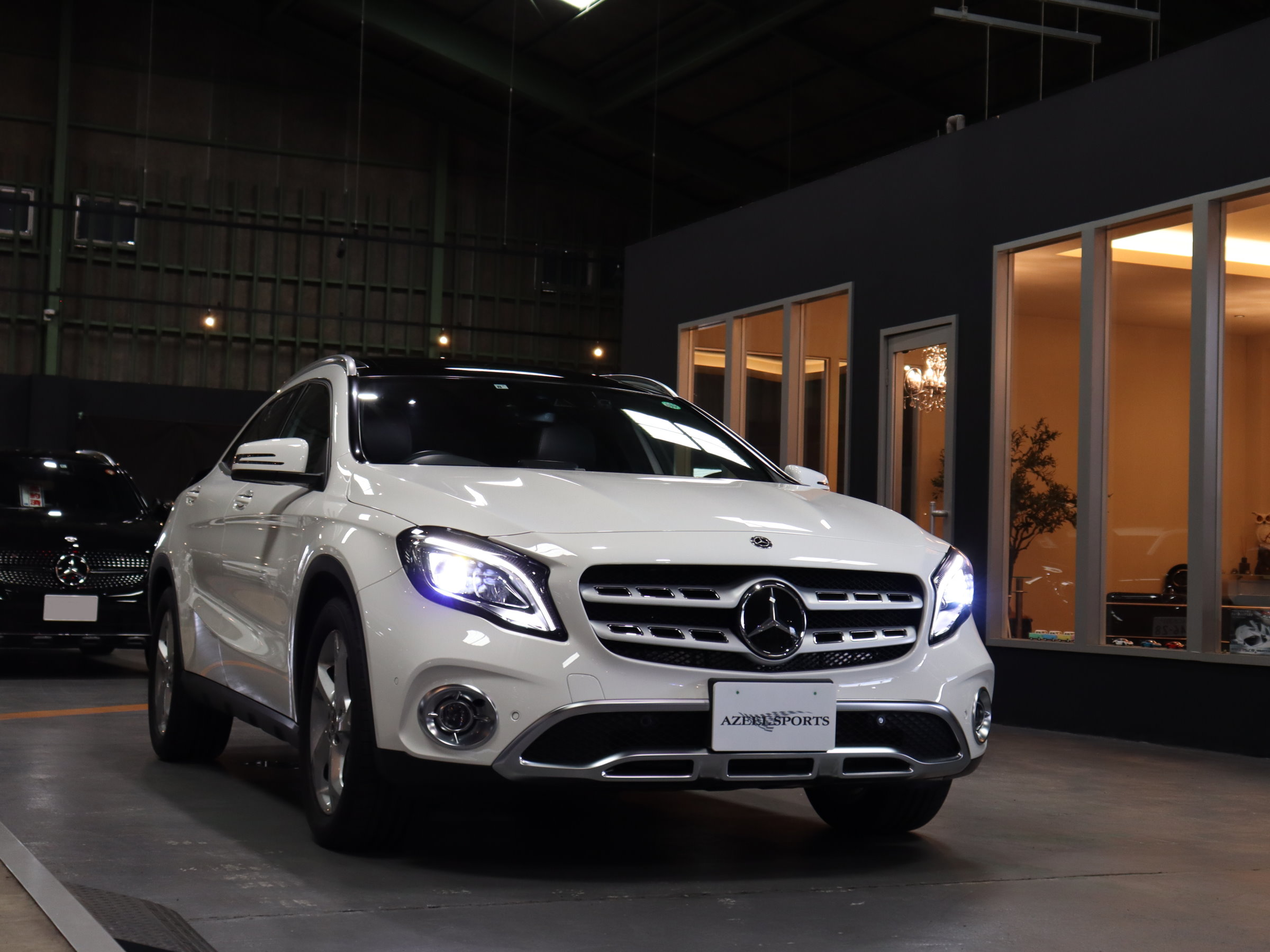メルセデスベンツ　ＧＬＡ２２０　４マチック