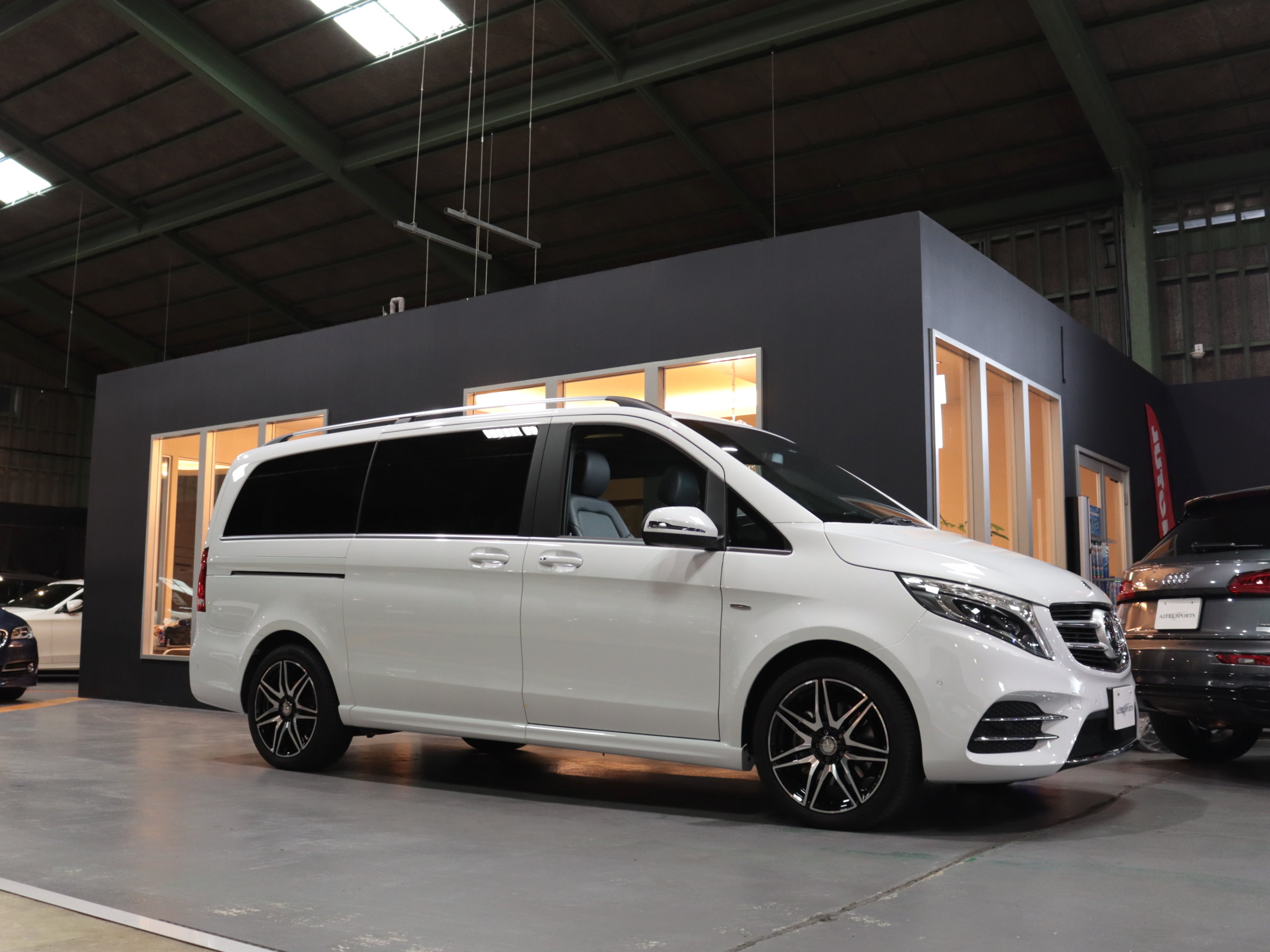 メルセデスベンツ　Ｖ２２０ｄスポーツ　ロング