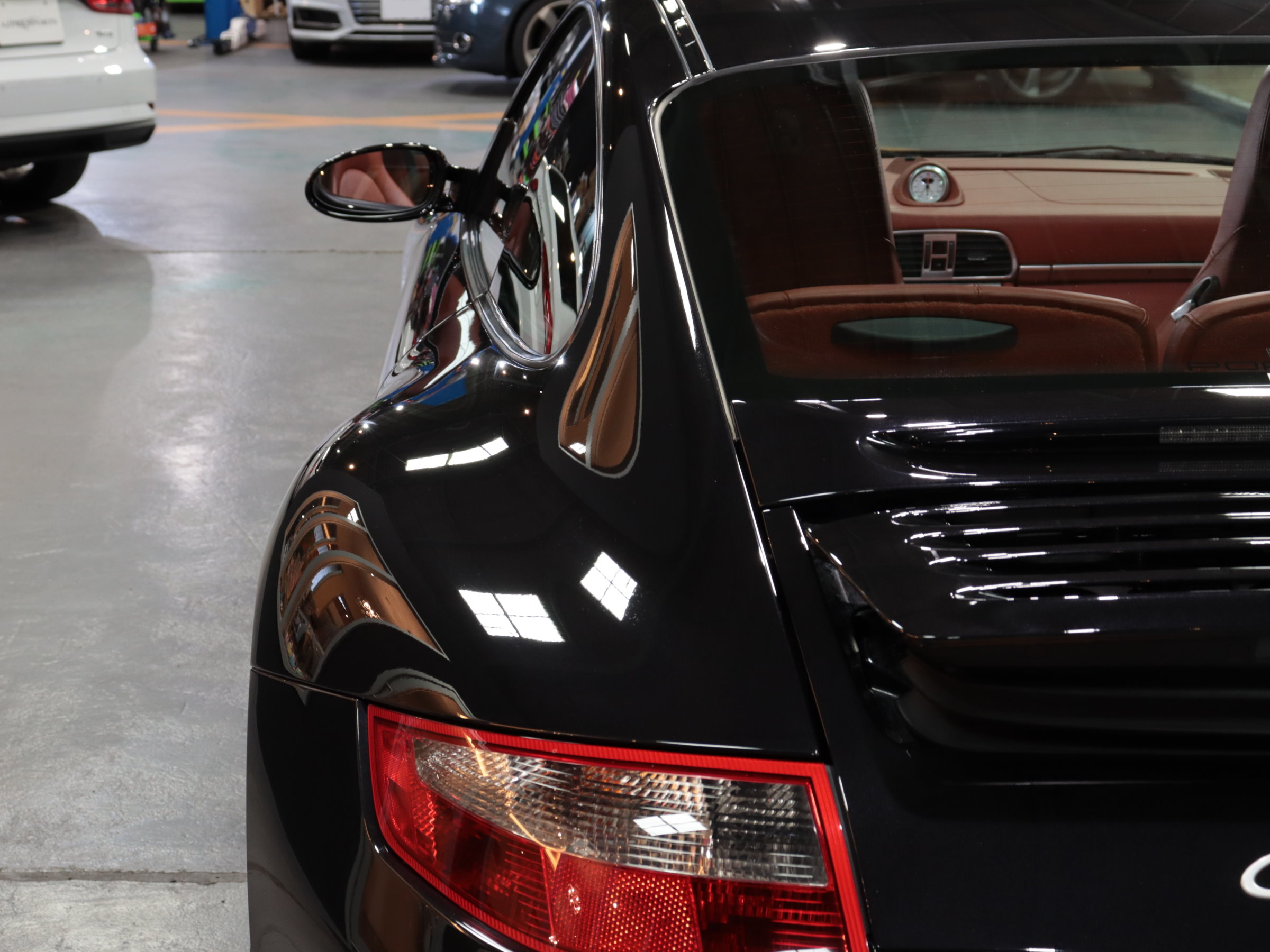 ポルシェ　９１１カレラ　４Ｓ　（９９７型）
