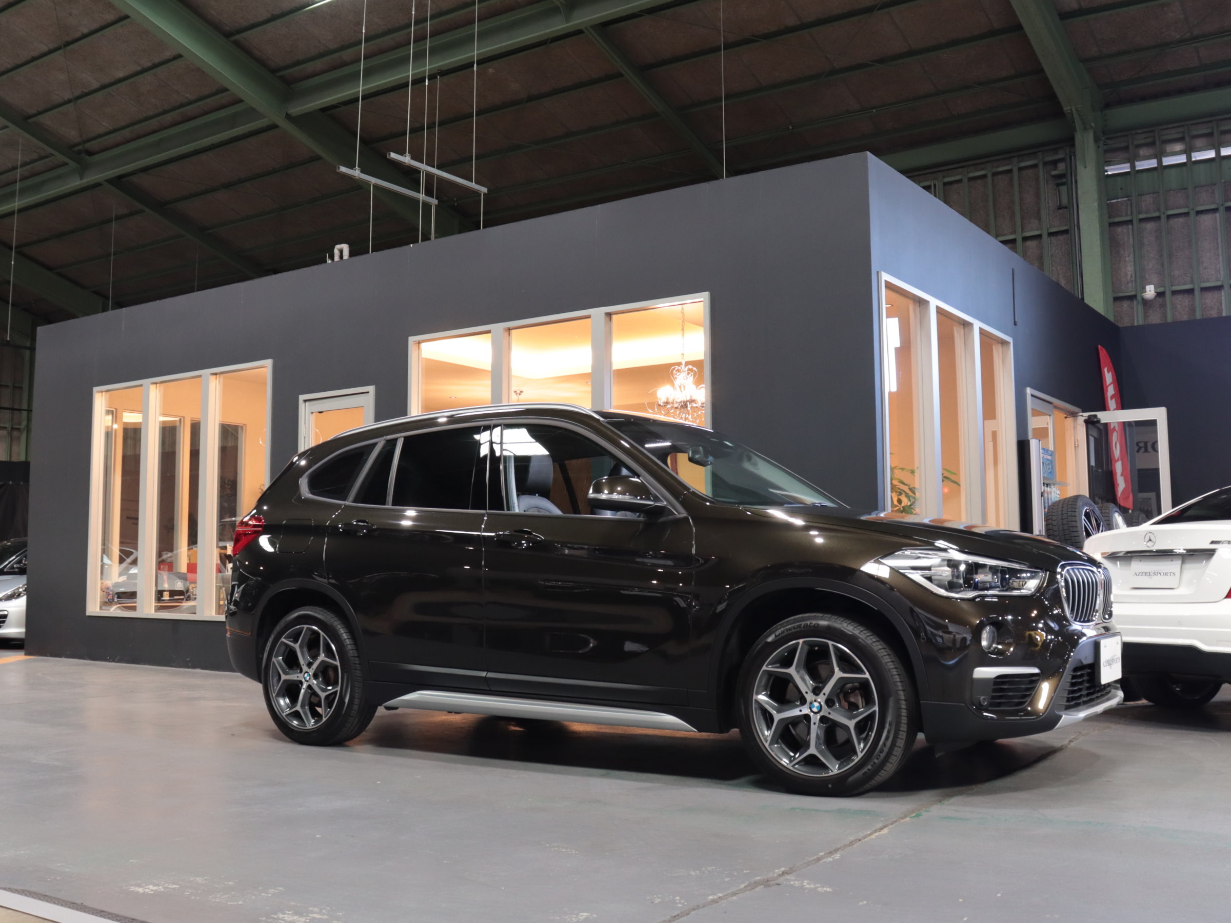 ＢＭＷ　Ｘ１　ｘＤｒｉｖｅ　１８ｄ　Ｘライン