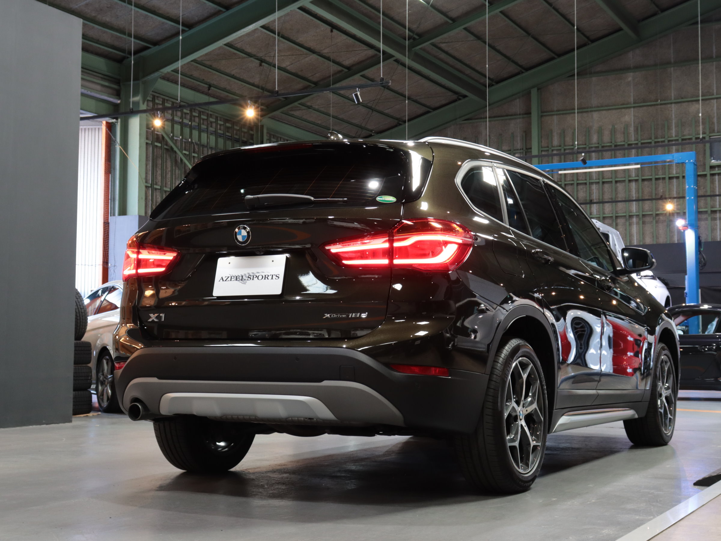 ＢＭＷ　Ｘ１　ｘＤｒｉｖｅ　１８ｄ　Ｘライン