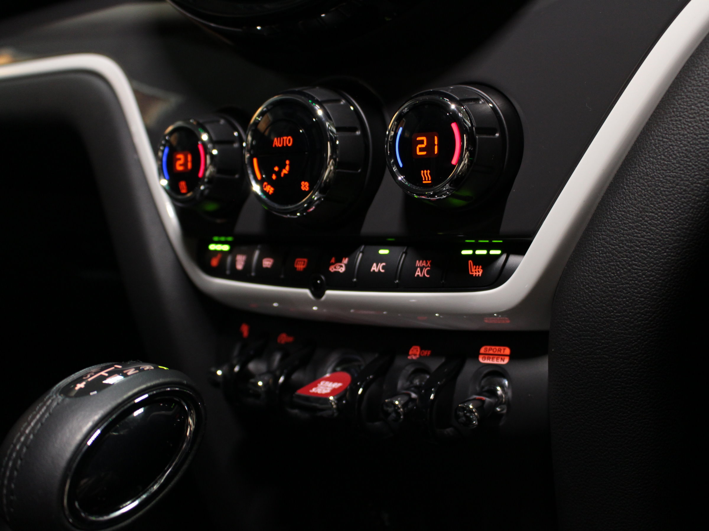ＭＩＮＩ　クロスオーバー　クーパーＳＤ　ＡＬＬ４