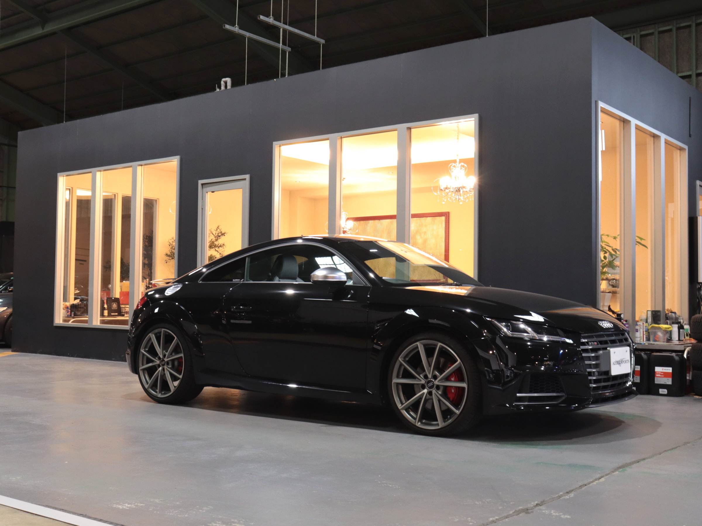 アウディ　ＴＴＳクーペ　アーバンスポーツリミテッド　１１０台限定車