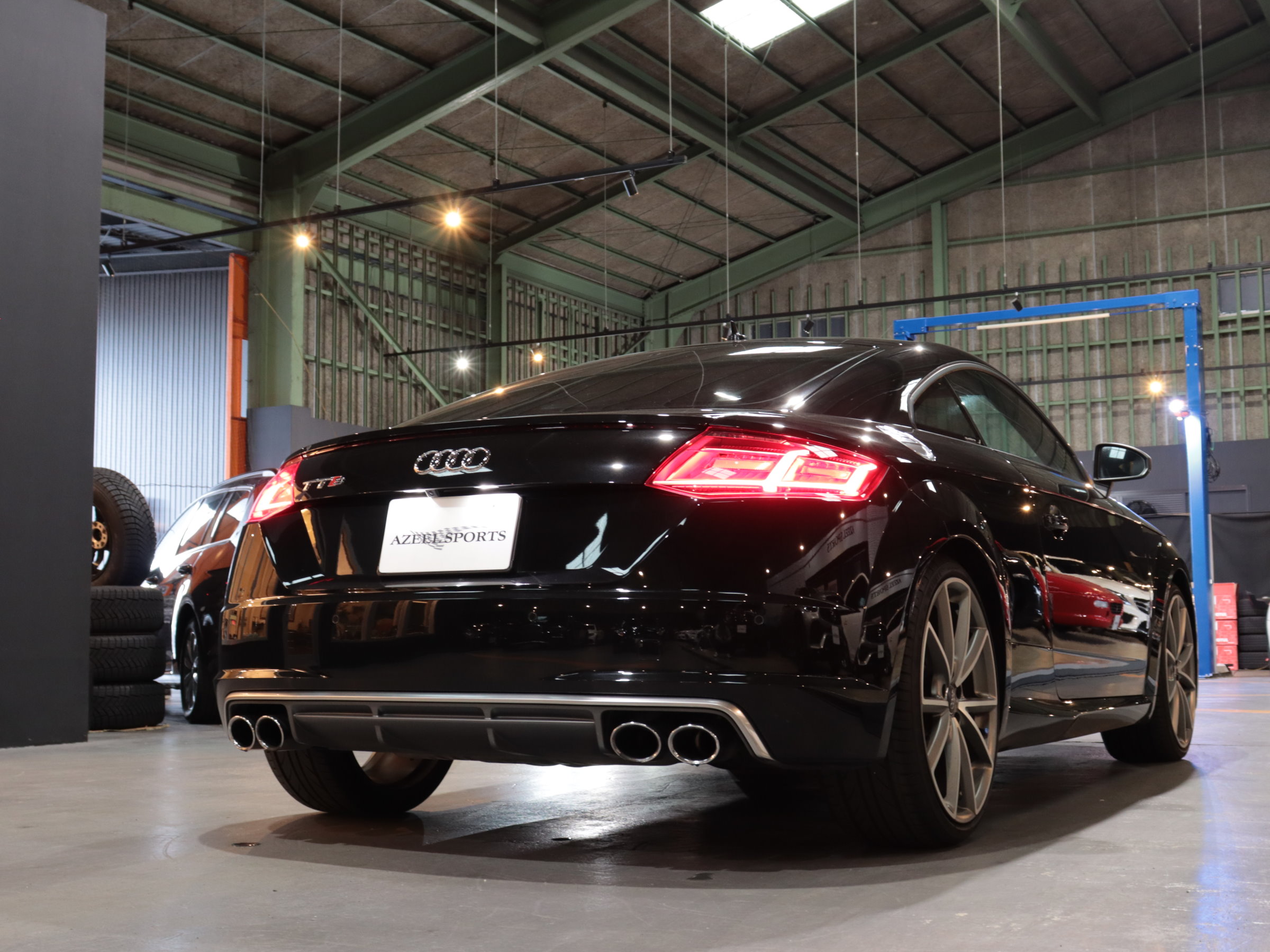 アウディ　ＴＴＳクーペ　アーバンスポーツリミテッド　１１０台限定車