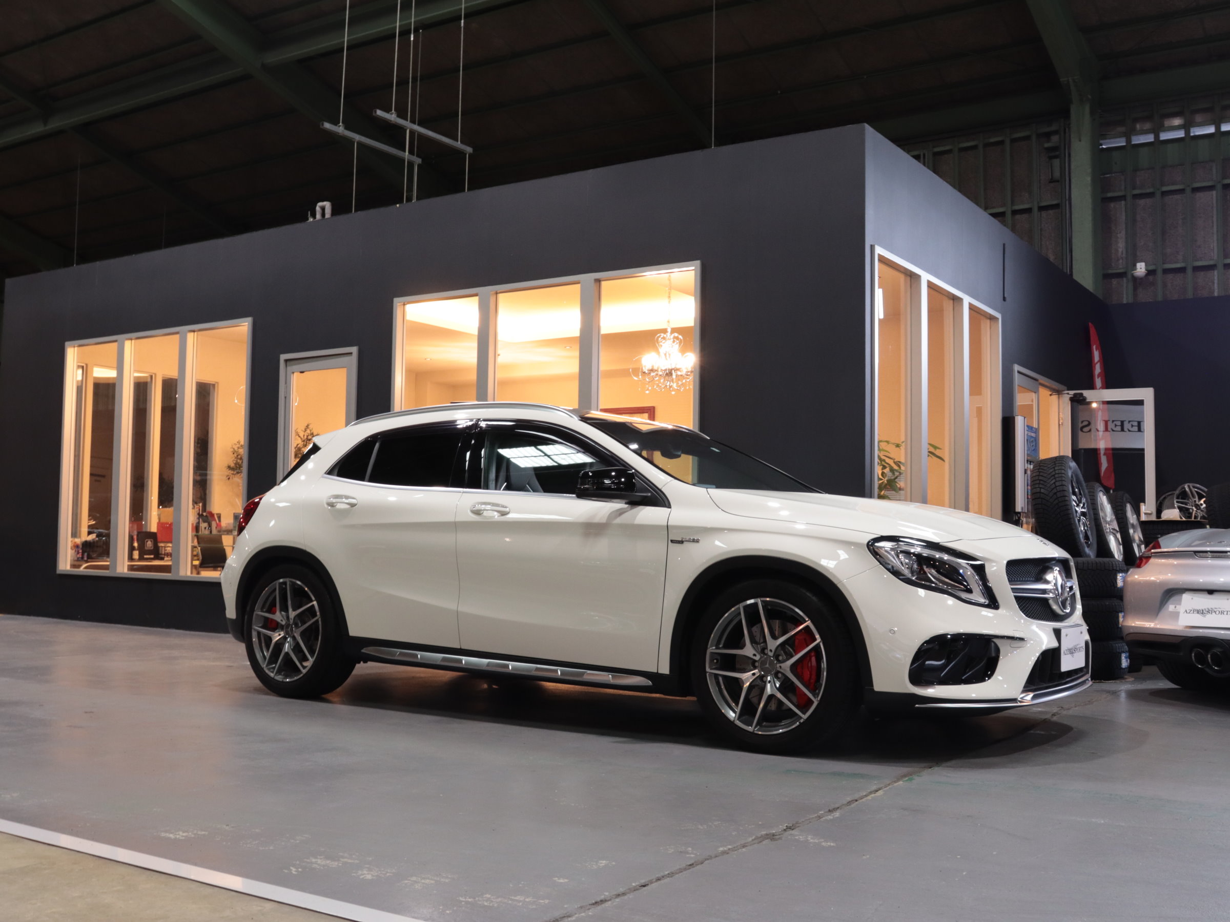 メルセデスＡＭＧ　ＧＬＡ４５　４マチック　アドバンスドＰＫＧ