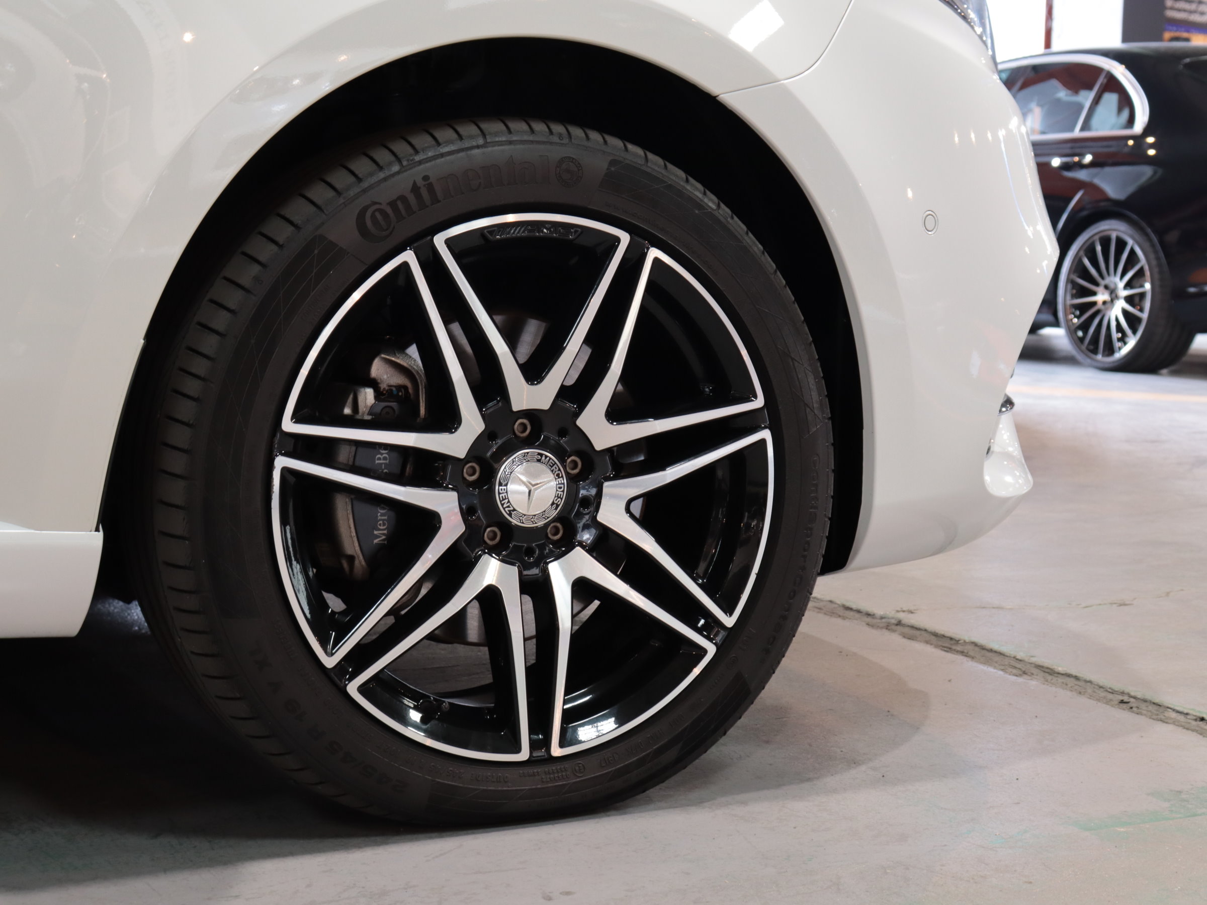 メルセデスベンツ　Ｖ２２０ｄ　スポーツ