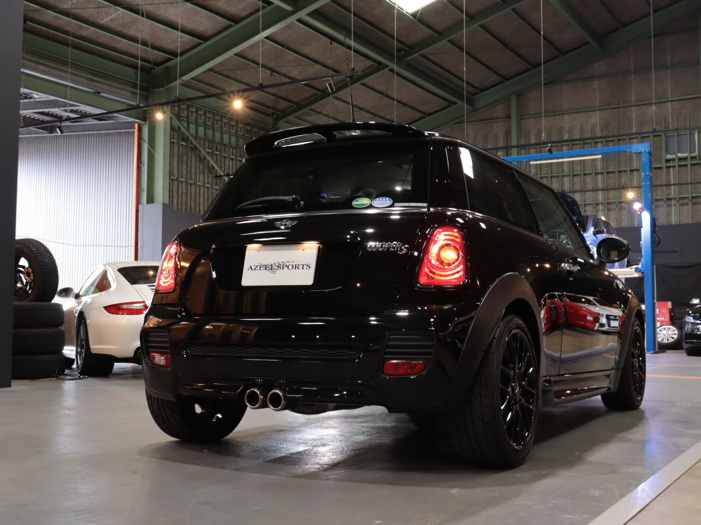 ＢＭＷ　ＭＩＮＩ　クーパーＳ　ＪＣＷスポーツＰＫＧ　６速マニュアル