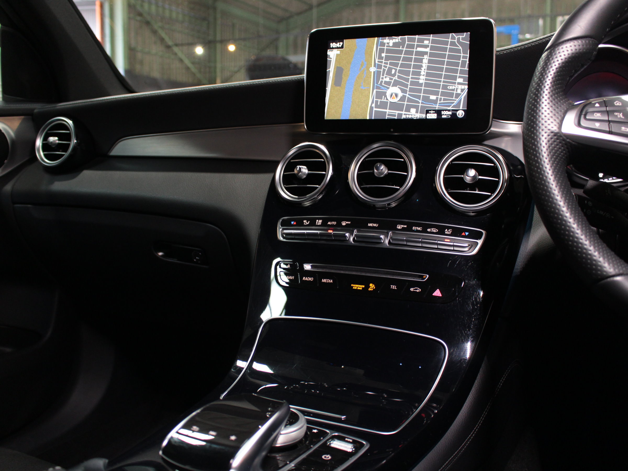 メルセデスベンツ　ＧＬＣ　２２０ｄ　４マチックスポーツ