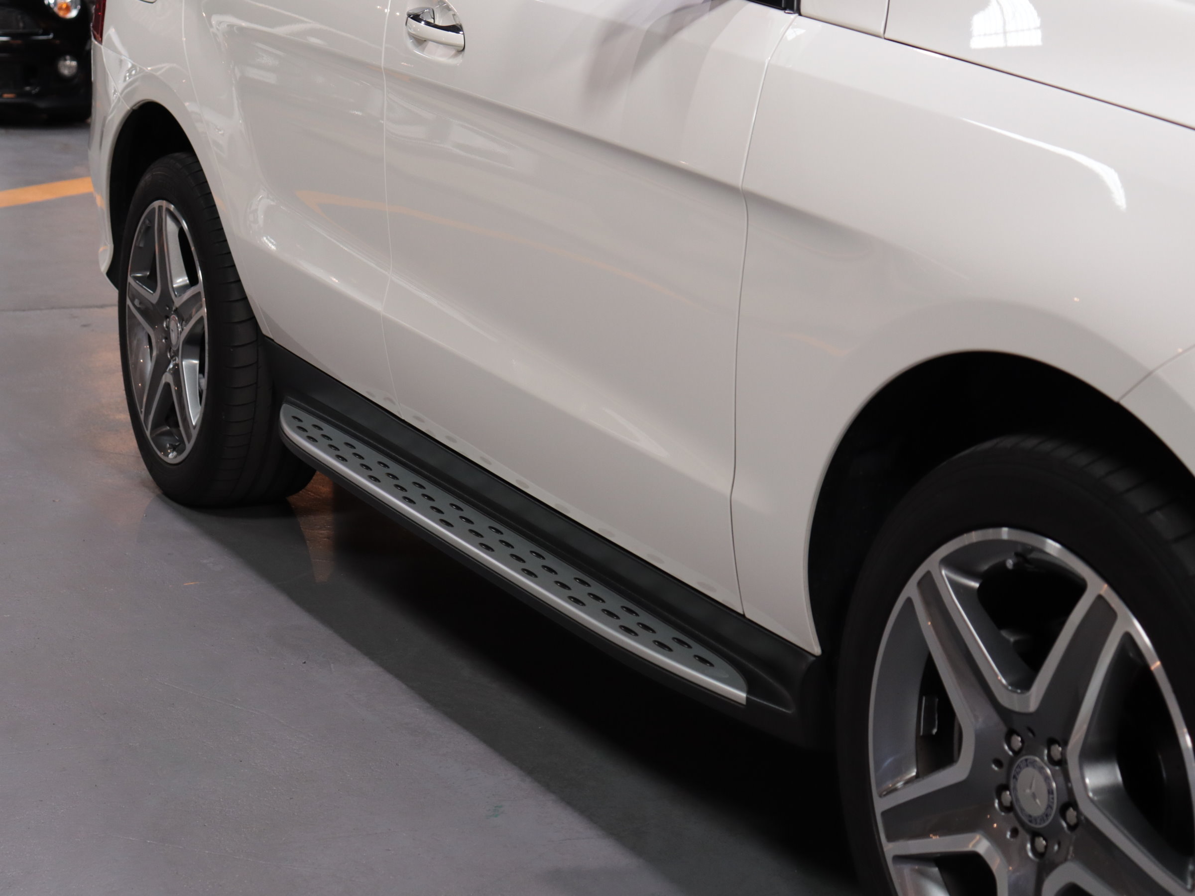 メルセデスベンツ　ＧＬＥ３５０ｄ　４マチック　スポーツ