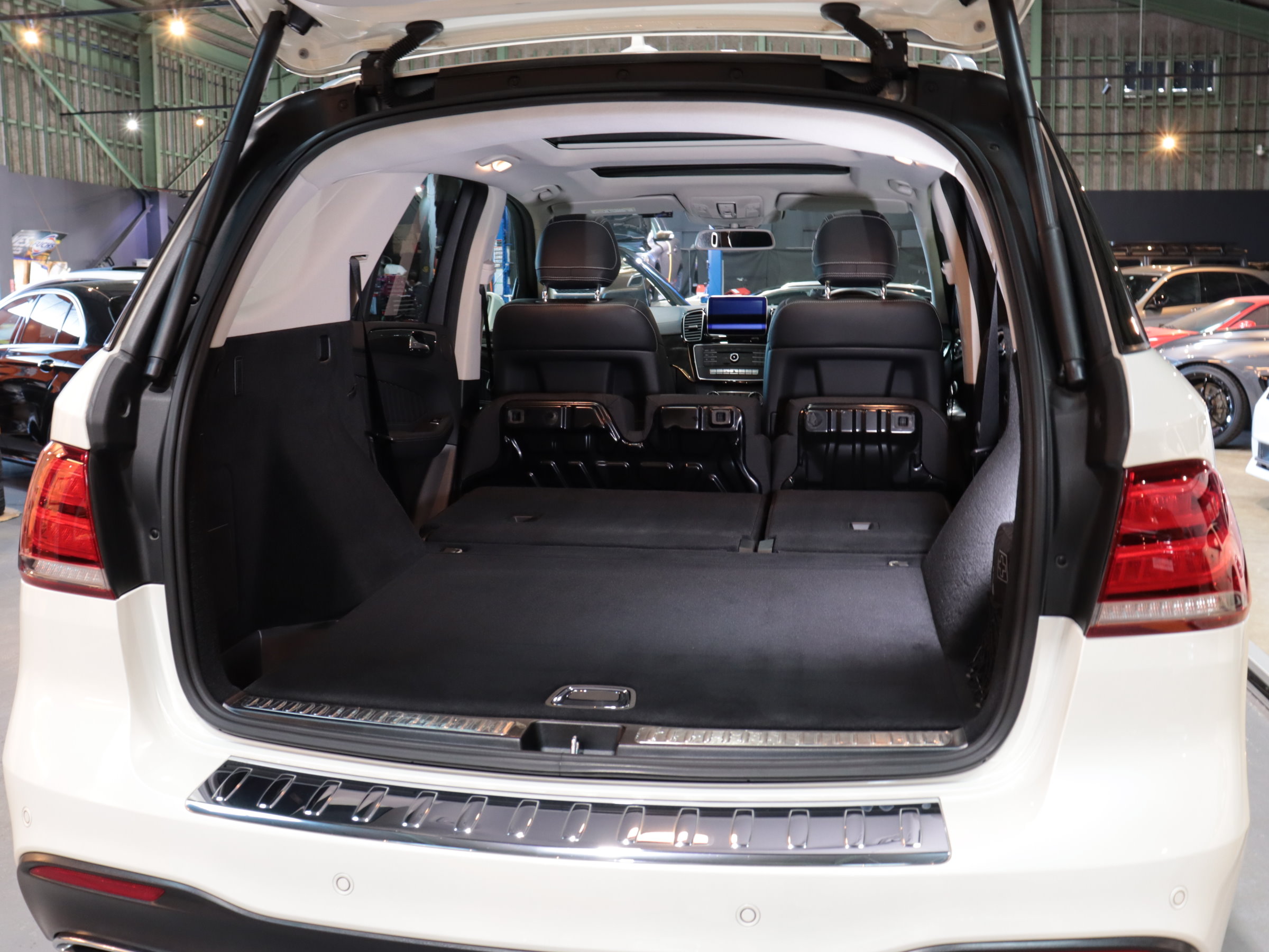 メルセデスベンツ　ＧＬＥ３５０ｄ　４マチック　スポーツ