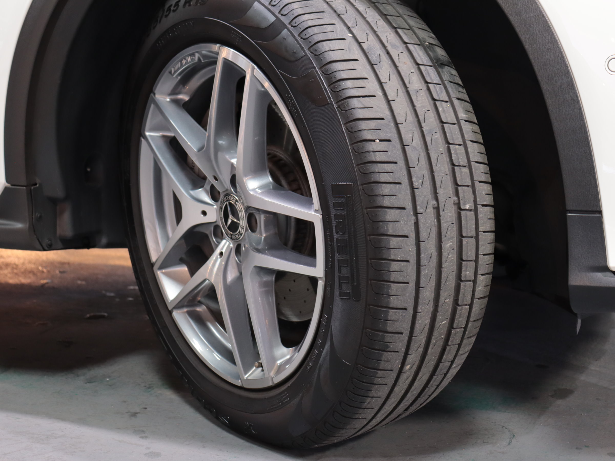 メルセデスベンツ　ＧＬＣ　２２０ｄ　４マチックスポーツ