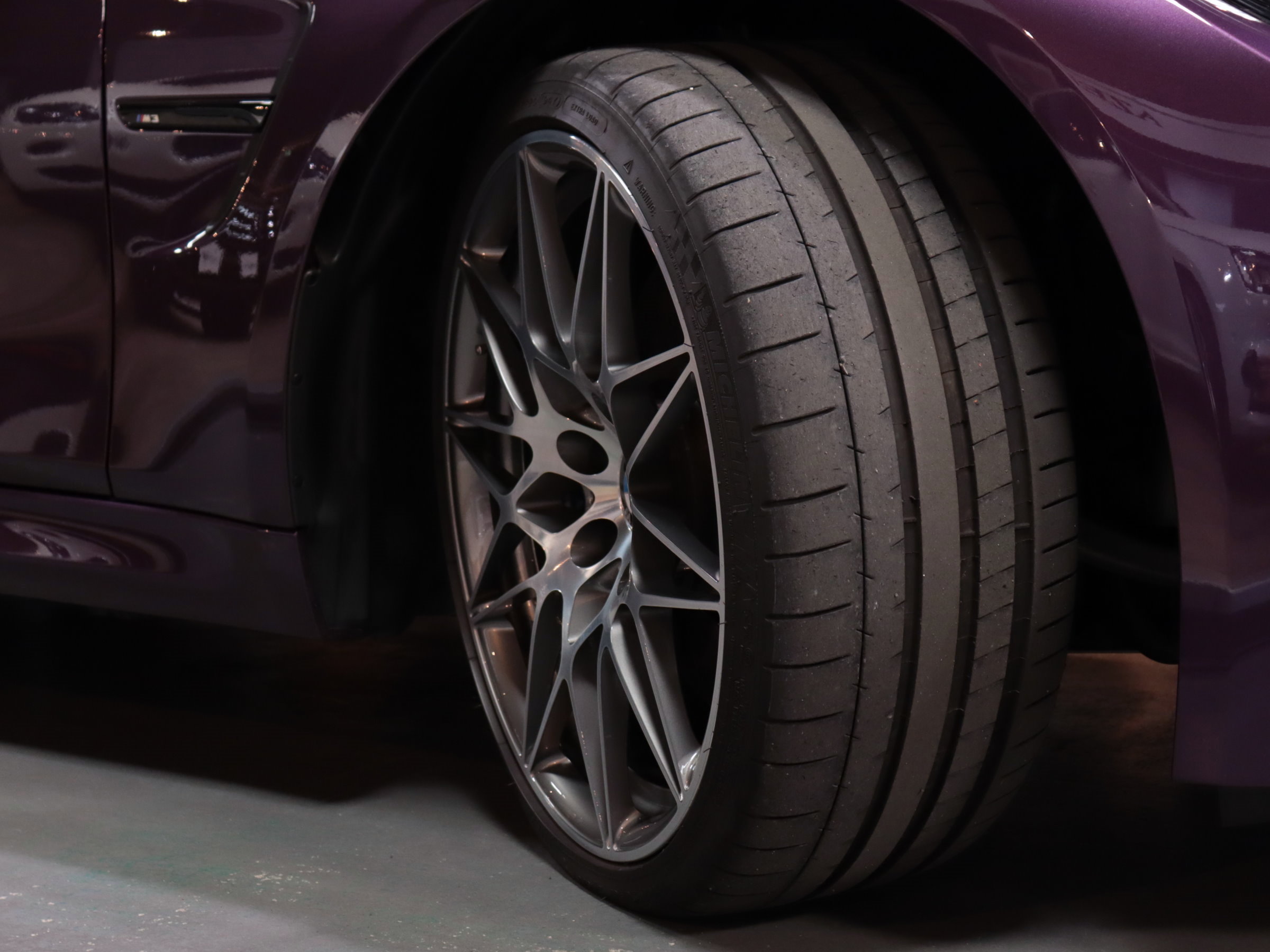 ＢＭＷ　Ｍ３セダン　ＣｏｍｐｅｔｉｔｉｏｎインディビジュアルＣ