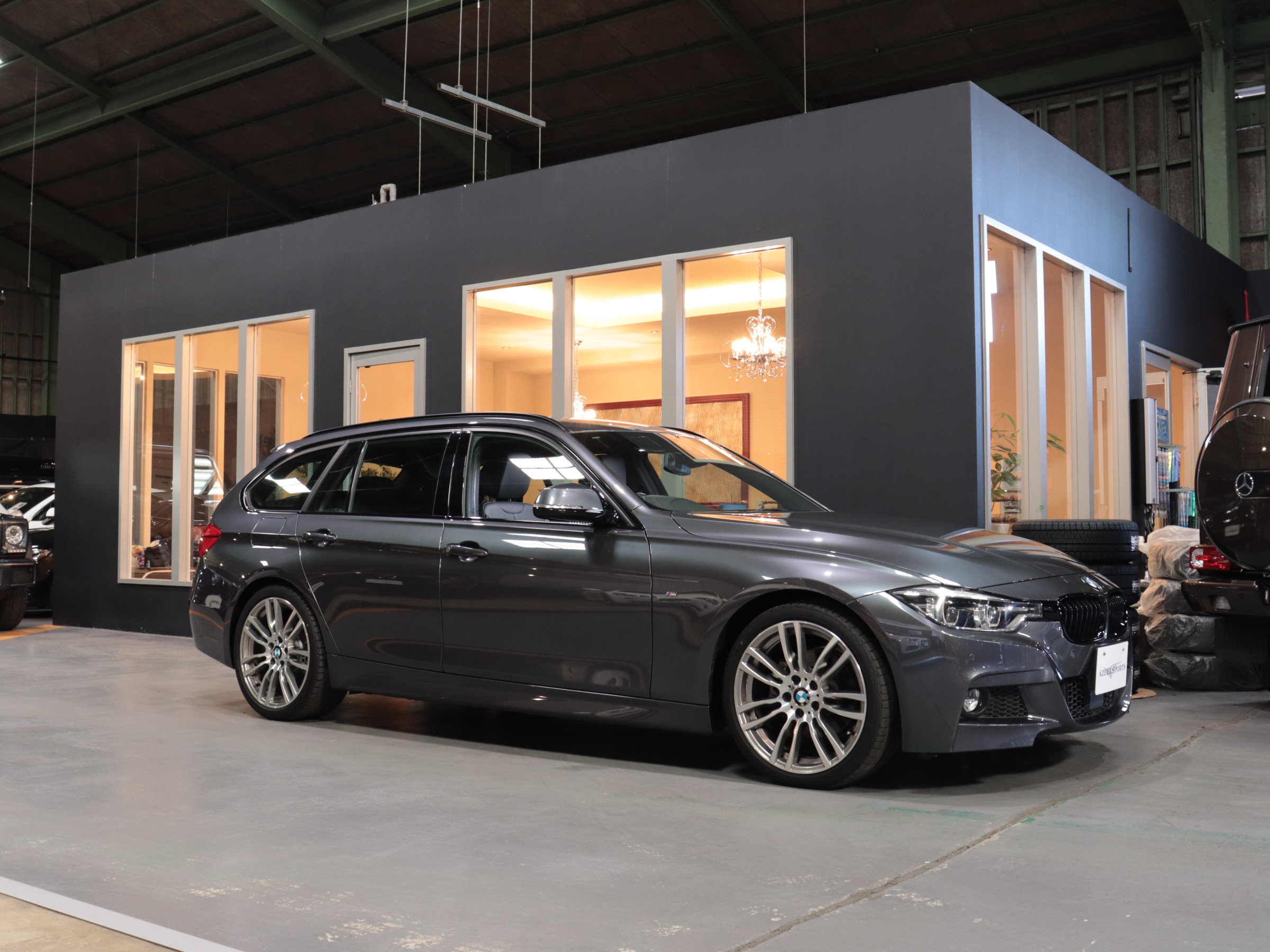 ＢＭＷ　３シリーズ　Ｍスポーツ　（ＬＣＩ後期モデル）