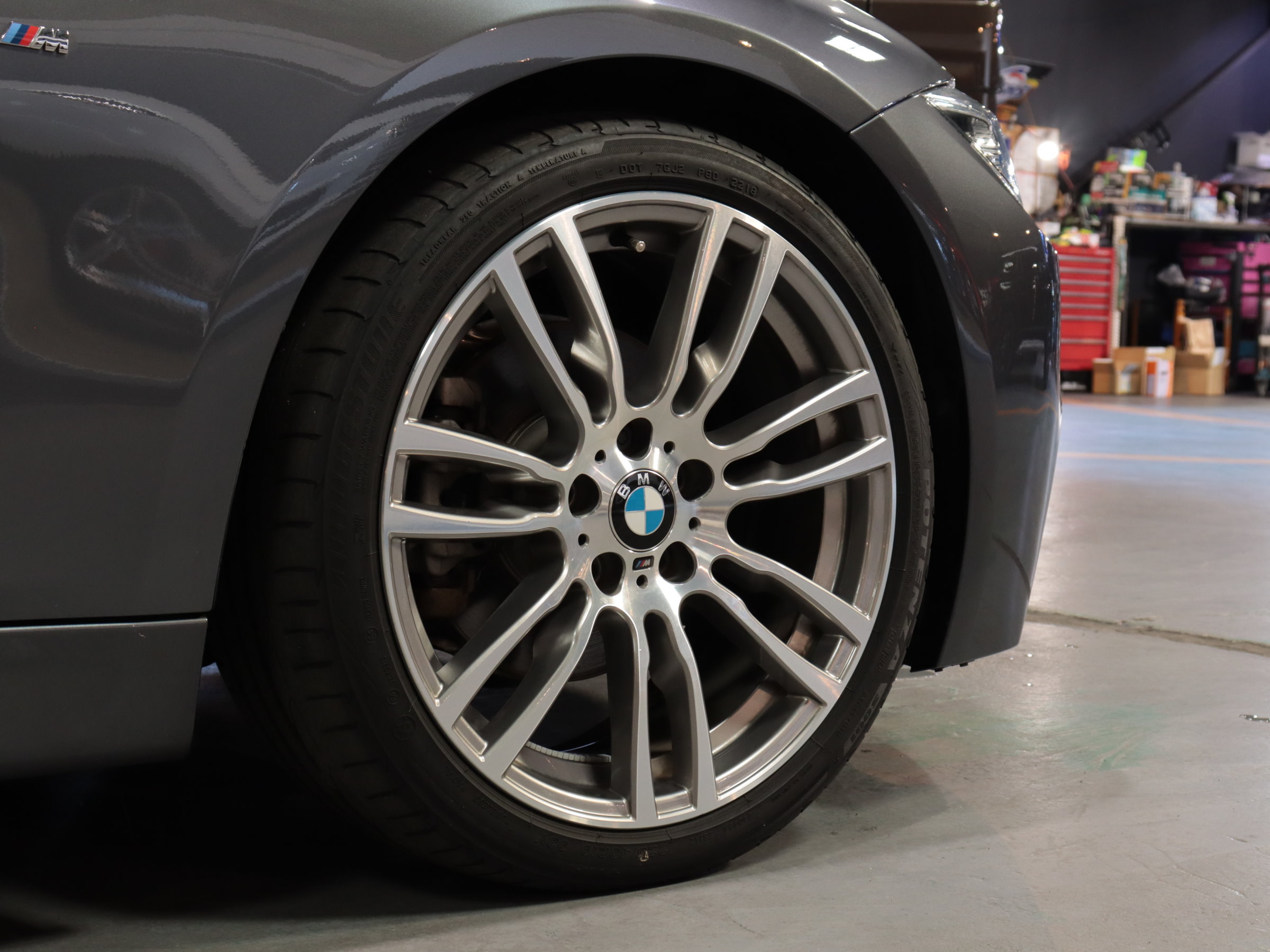 ＢＭＷ　３シリーズ　Ｍスポーツ　（ＬＣＩ後期モデル）