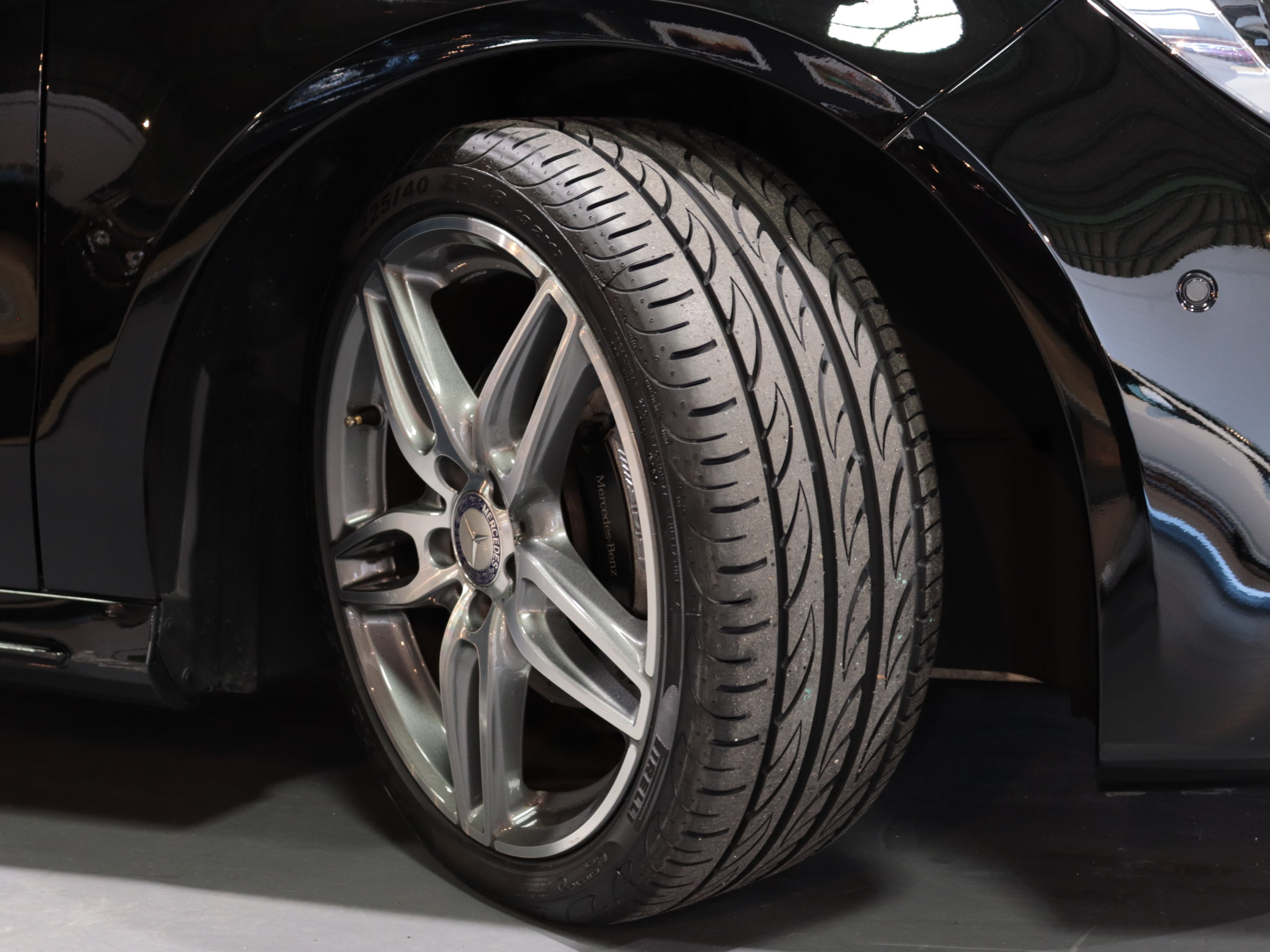 メルセデスベンツ　ＣＬＡ１８０　スポーツ　シューティングブレーク