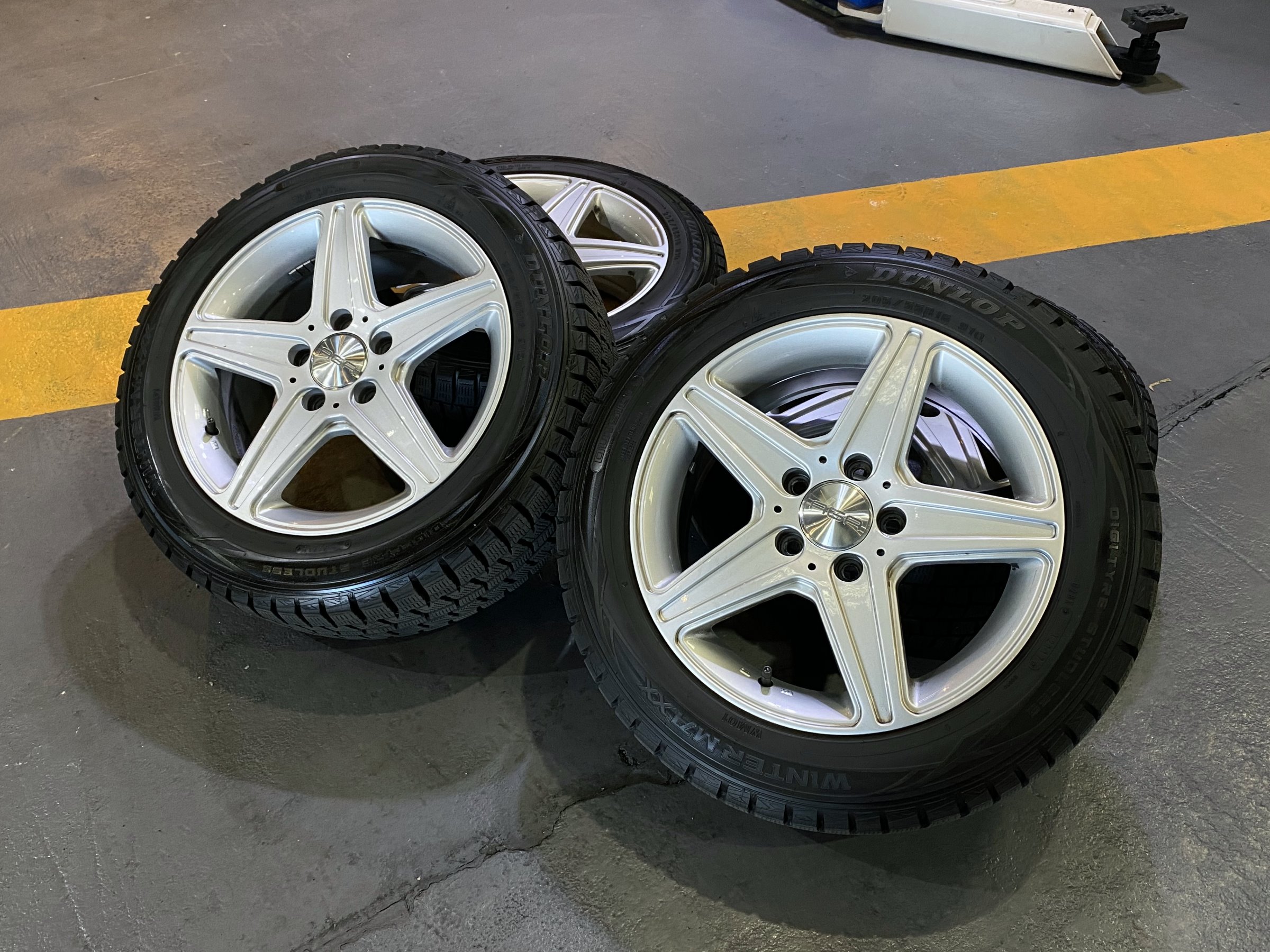 メルセデスベンツ　ＣＬＡ１８０　スポーツ　シューティングブレーク