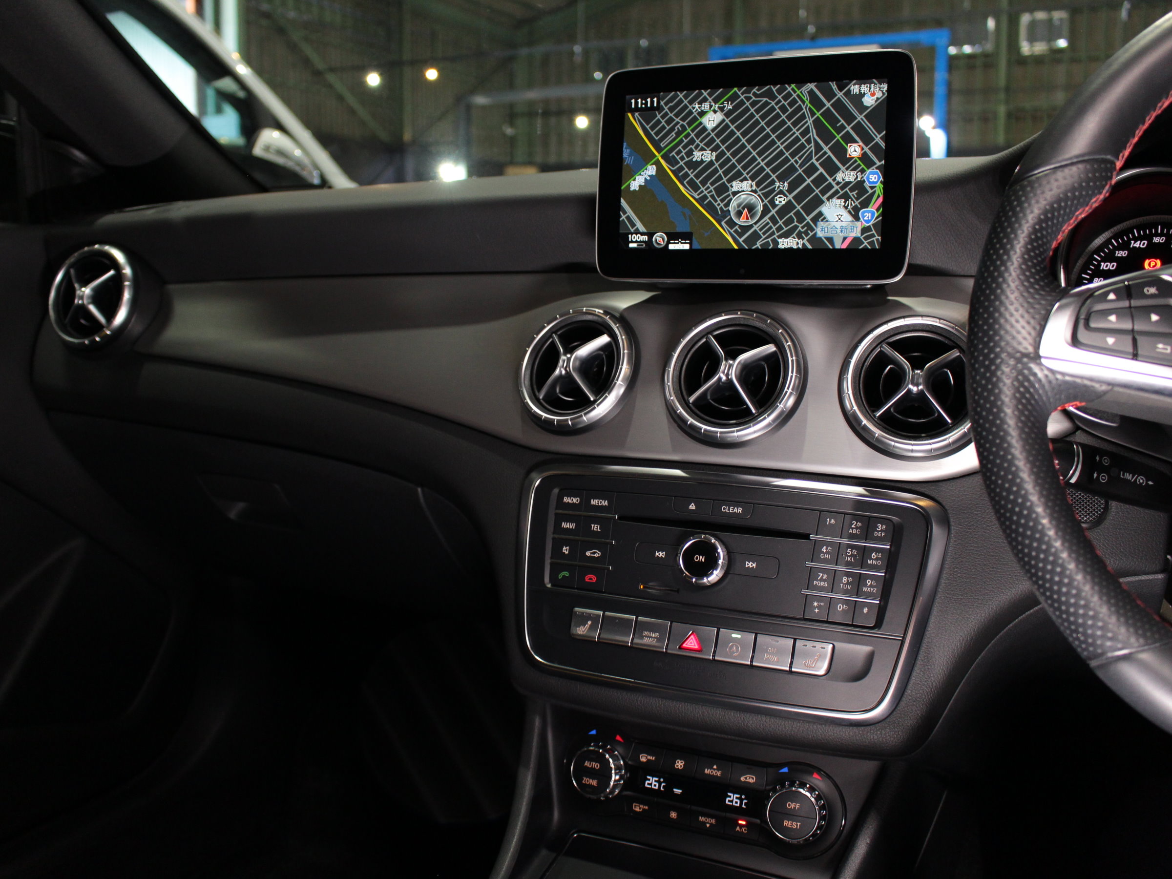 メルセデスベンツ　ＣＬＡ１８０　スポーツ　シューティングブレーク