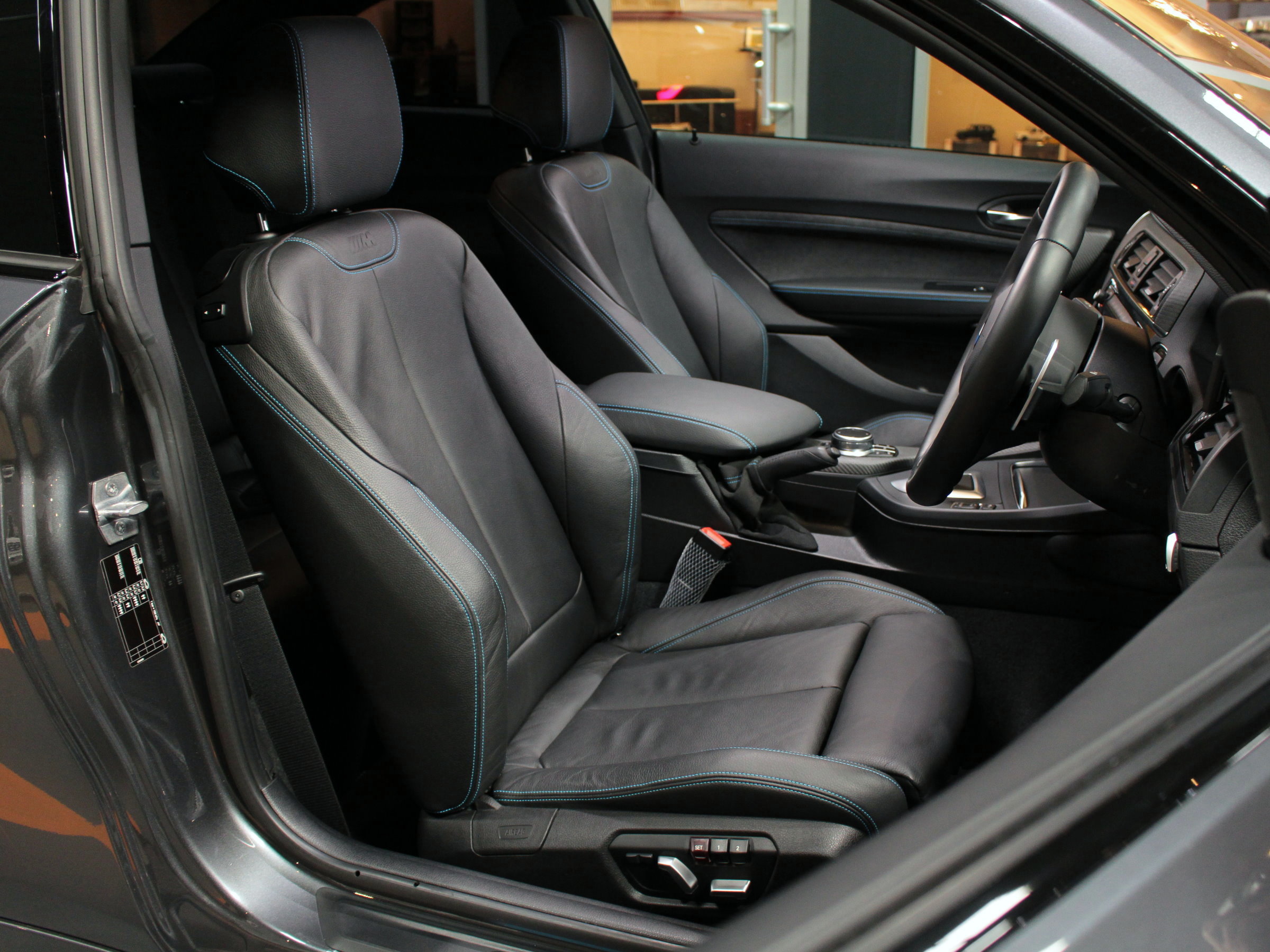 ＢＭＷ　Ｍ２　ＤＣＴ　ドライブロジック　ＬＣＩ後期
