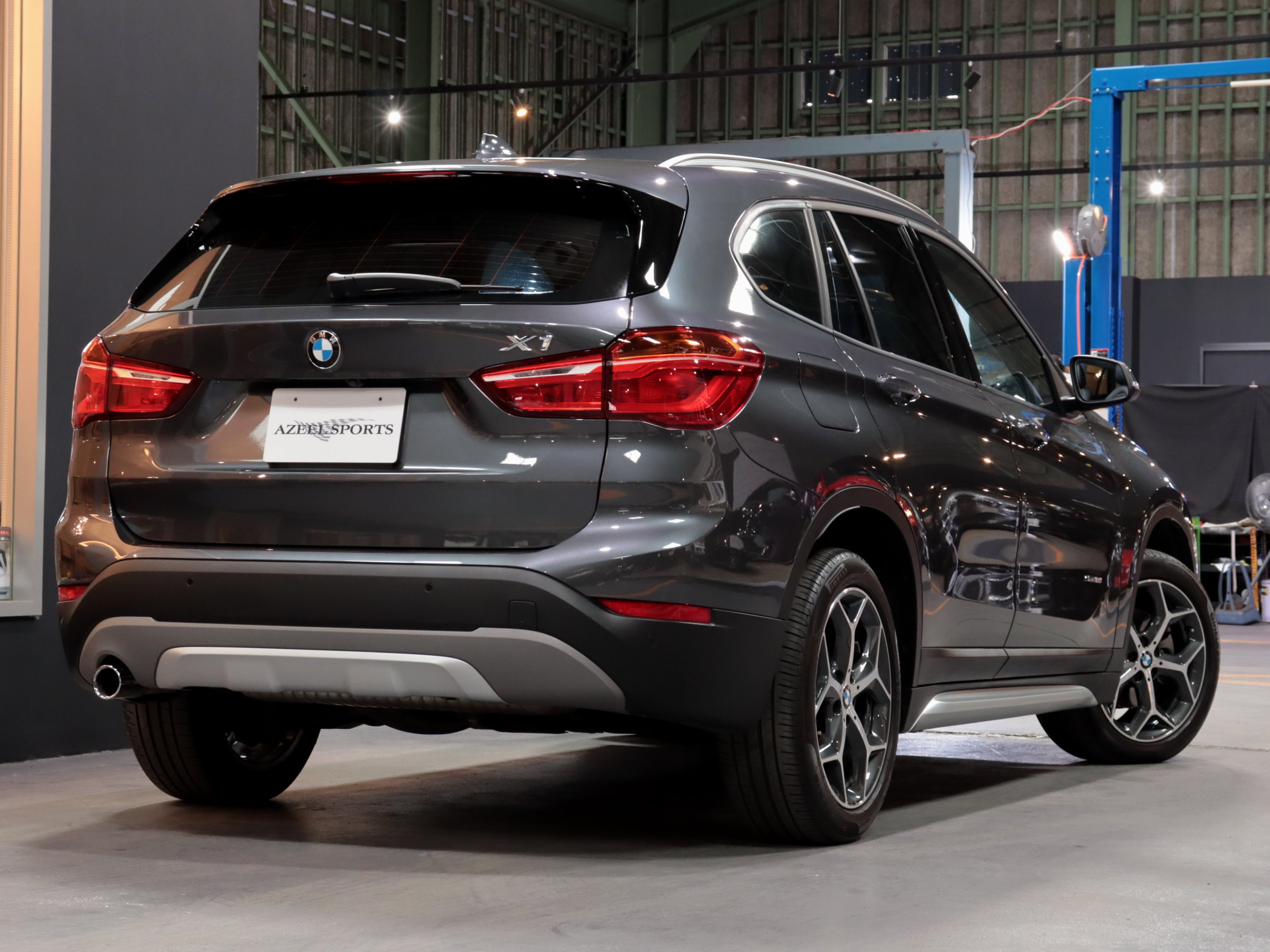 ＢＭＷ　Ｘ１　ｘドライブ１８ｄ　Ｘライン
