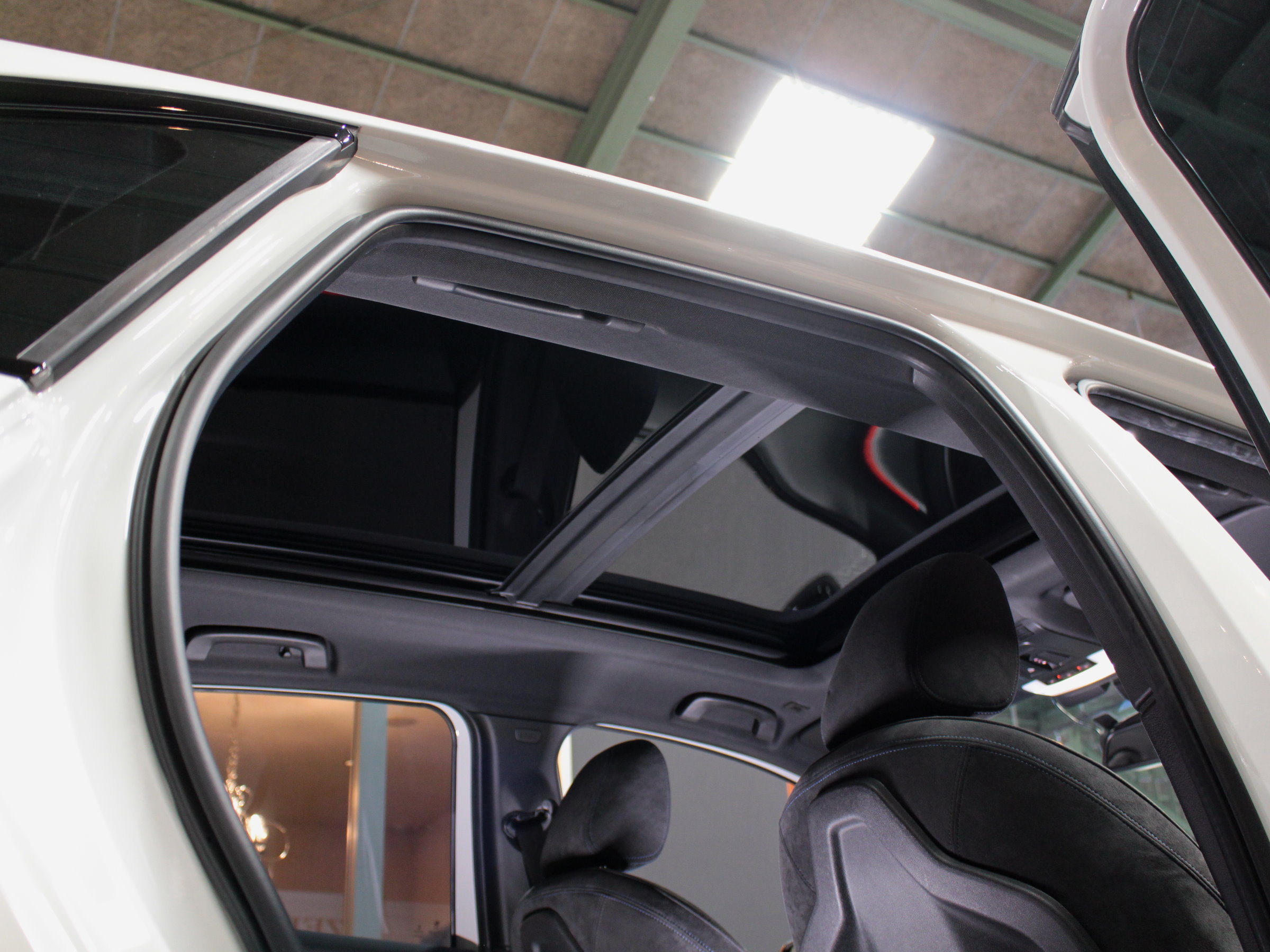 ＢＭＷ　２１８ｄ　アクティブツアラー　Ｍスポーツ