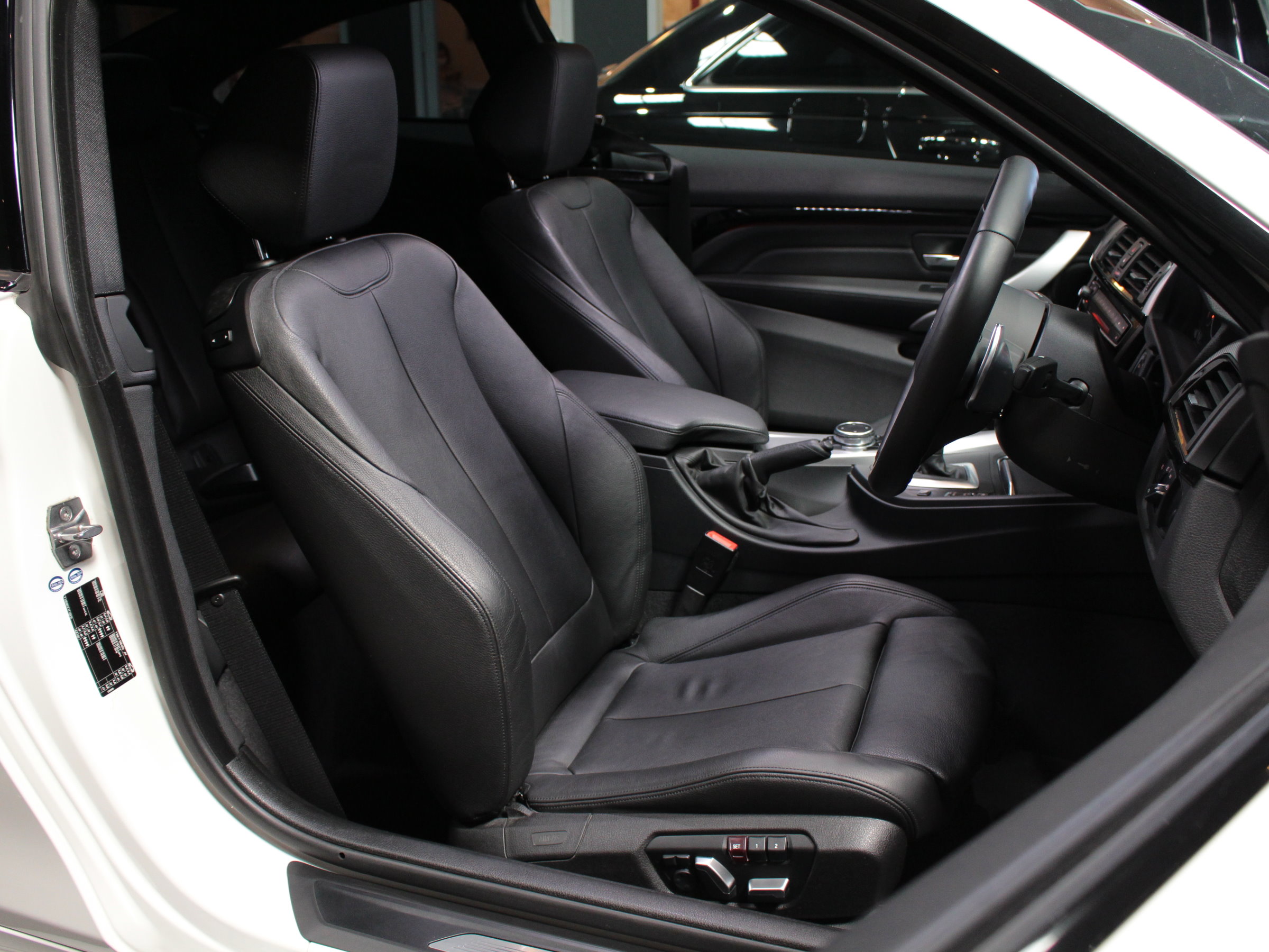 ＢＭＷ　４３５ｉクーペ　Ｍスポーツ　