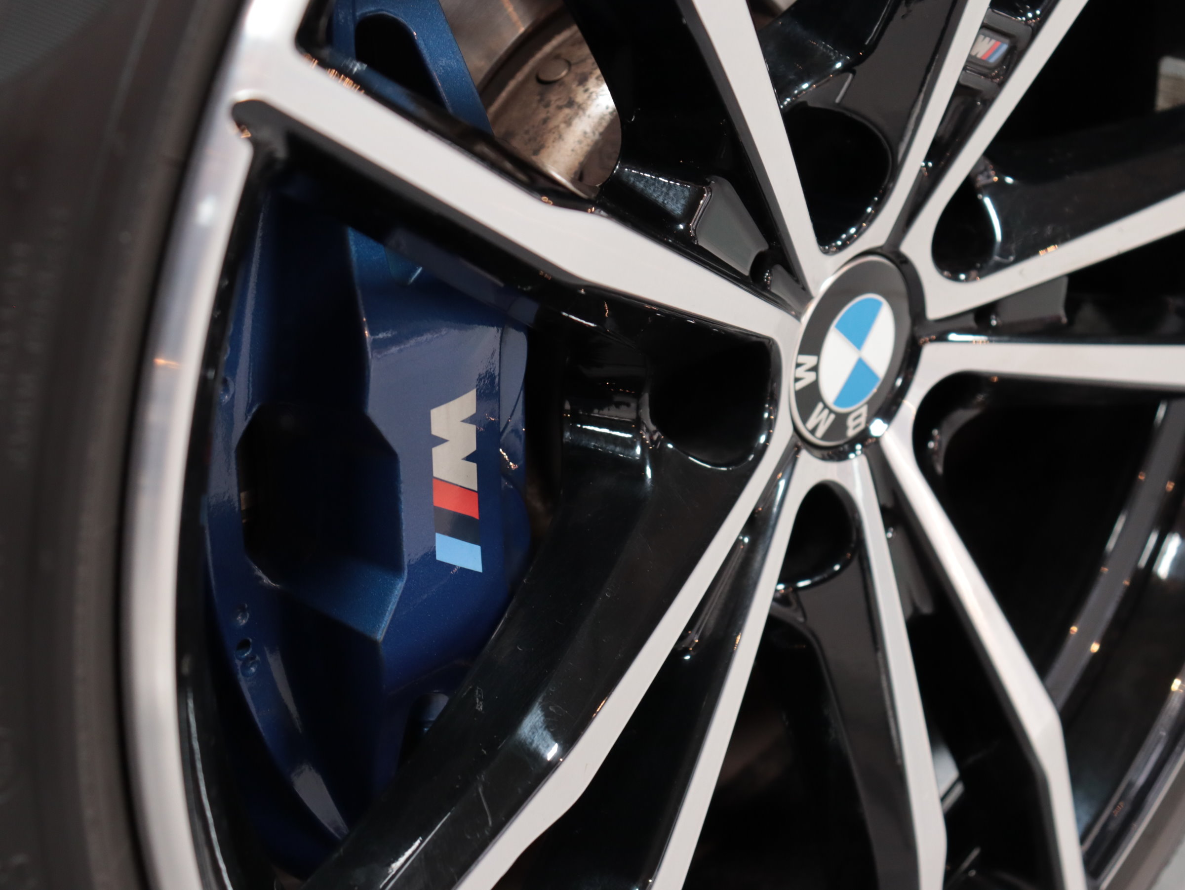 ＢＭＷ　３２０ｄ　ｘＤｒｉｖｅ　Ｍスポーツ