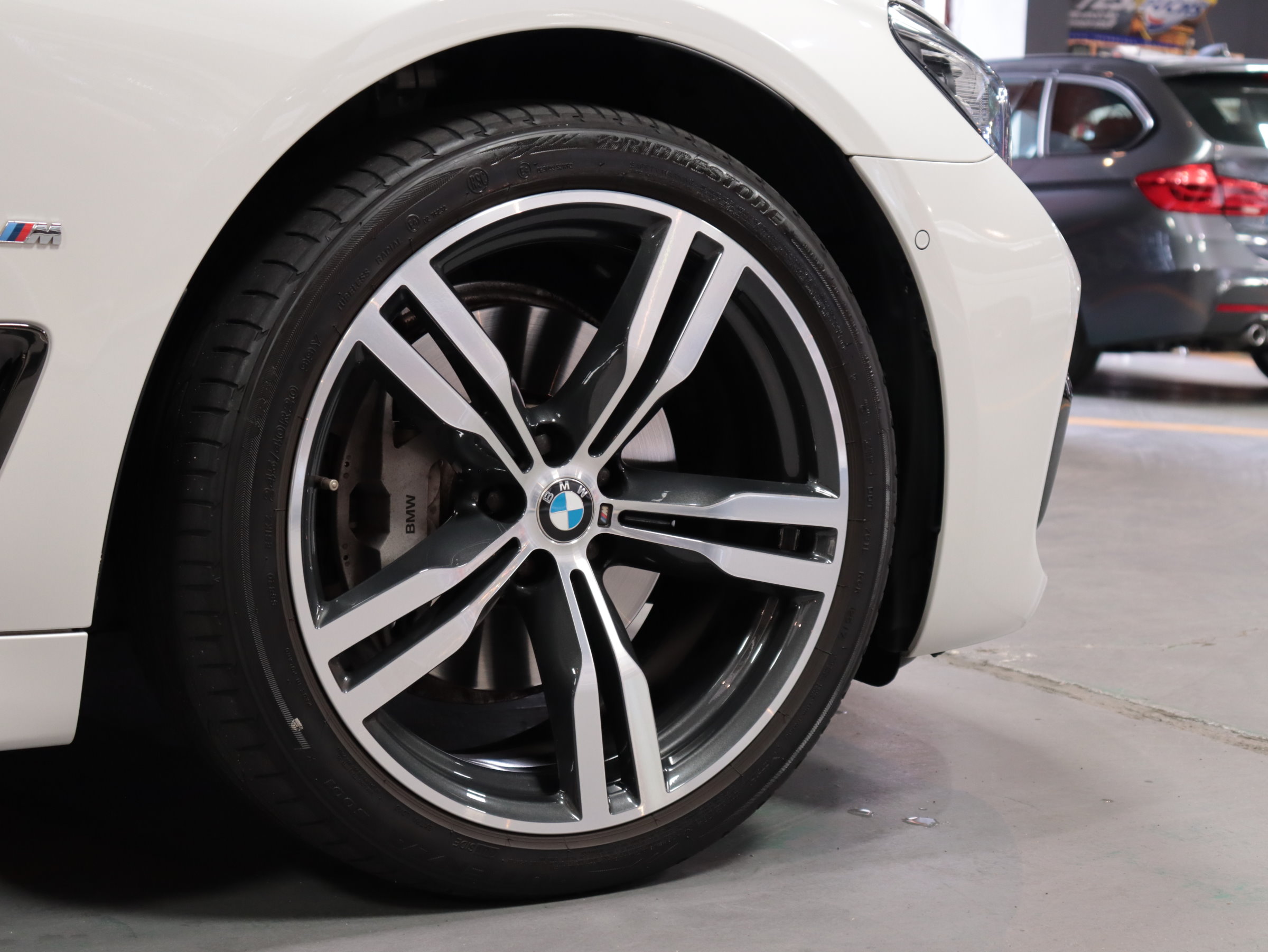 ＢＭＷ　７４０ｅアイパフォーマンス　Ｍスポーツ