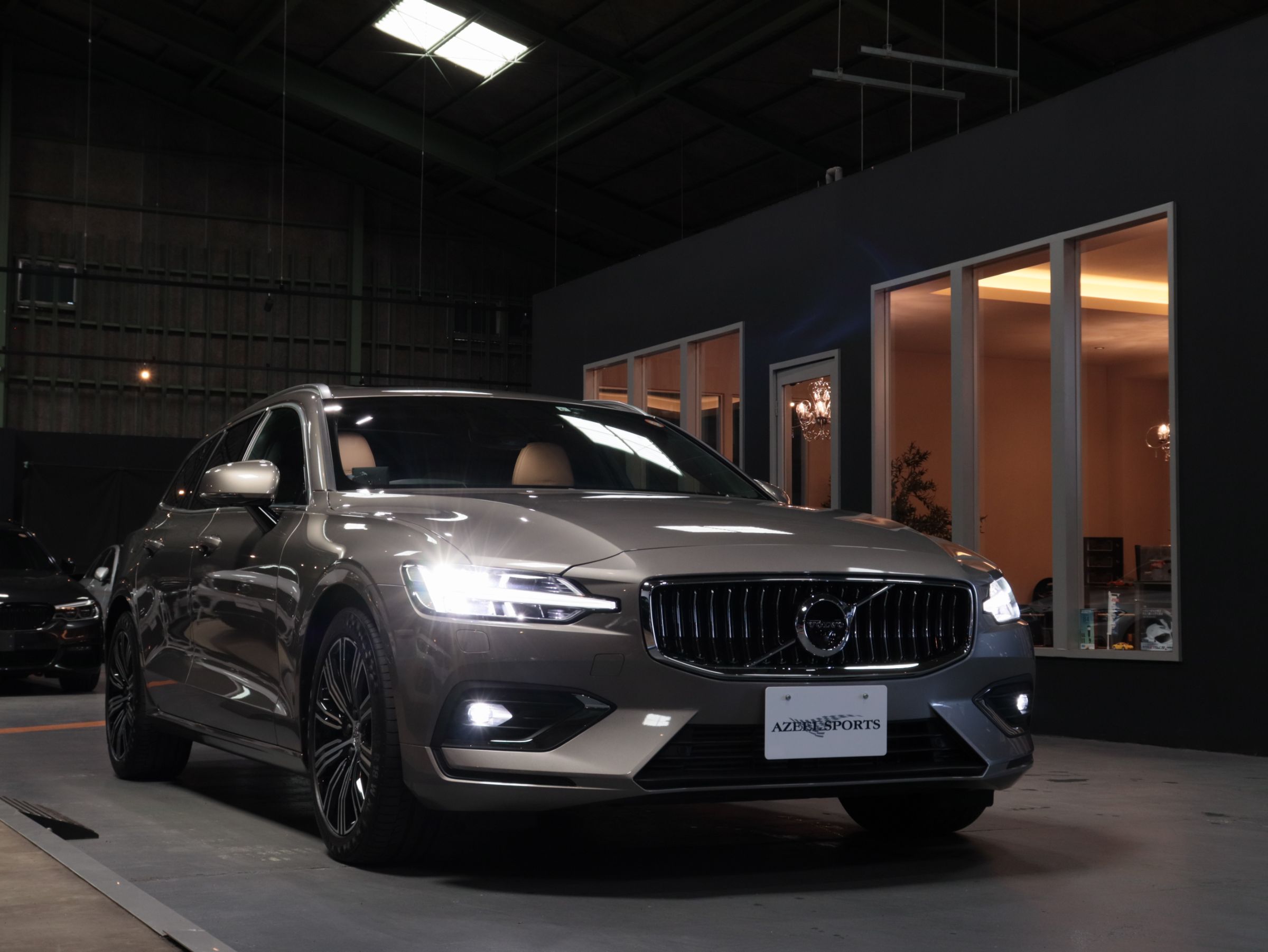 ボルボ　Ｖ６０　Ｔ５インスクリプション　