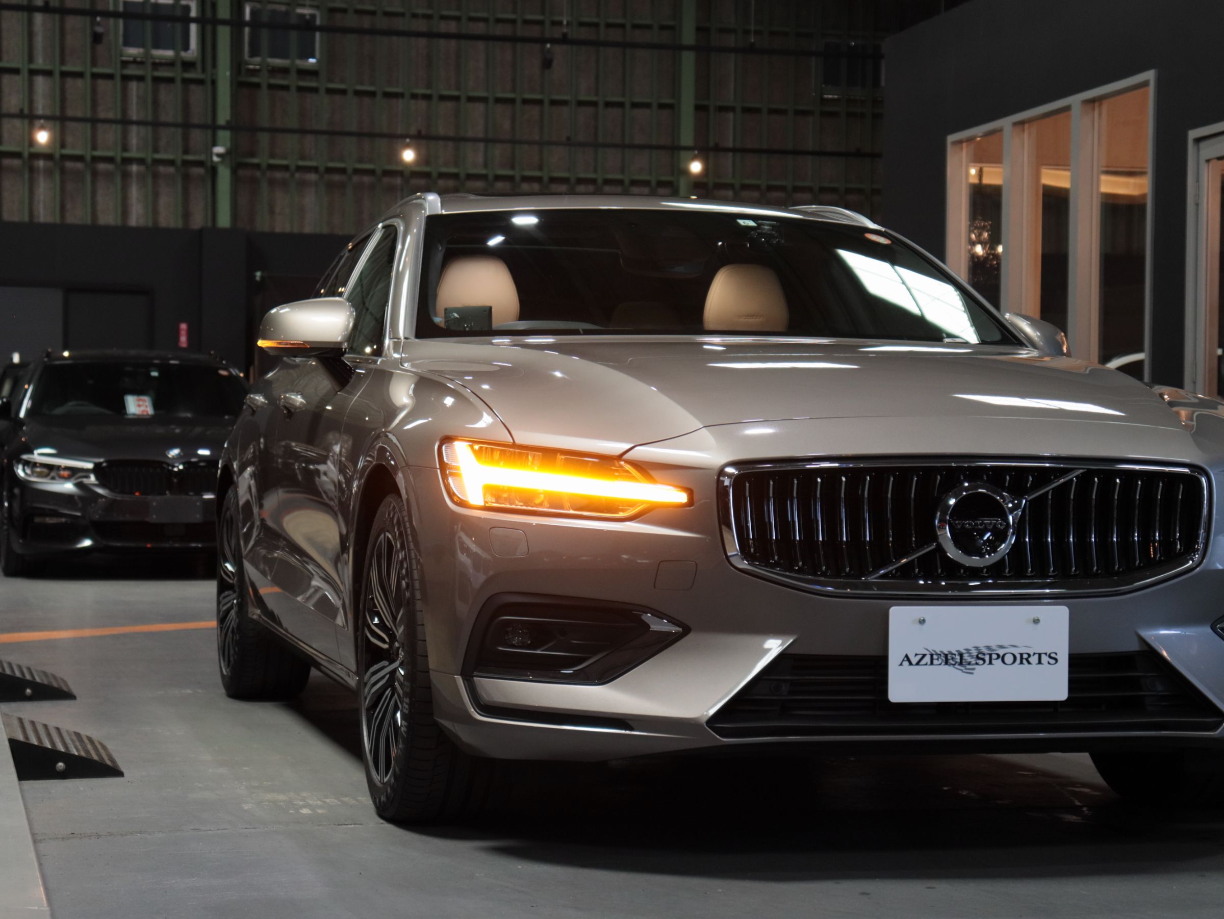 ボルボ　Ｖ６０　Ｔ５インスクリプション　