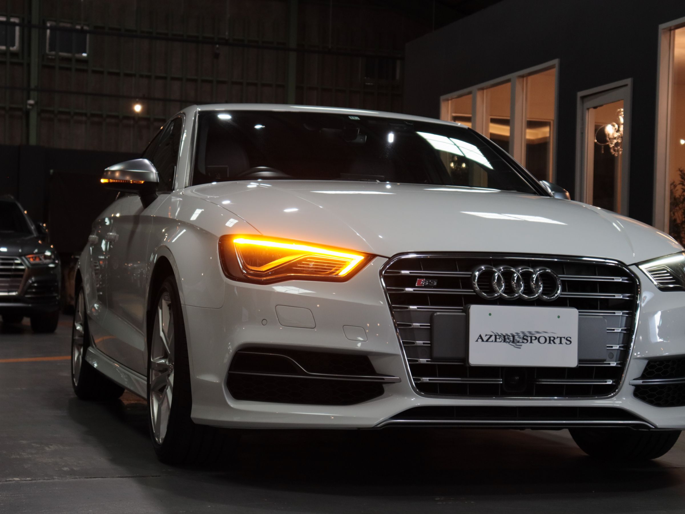 アウディ　Ｓ３セダン　２．０　４ＷD
