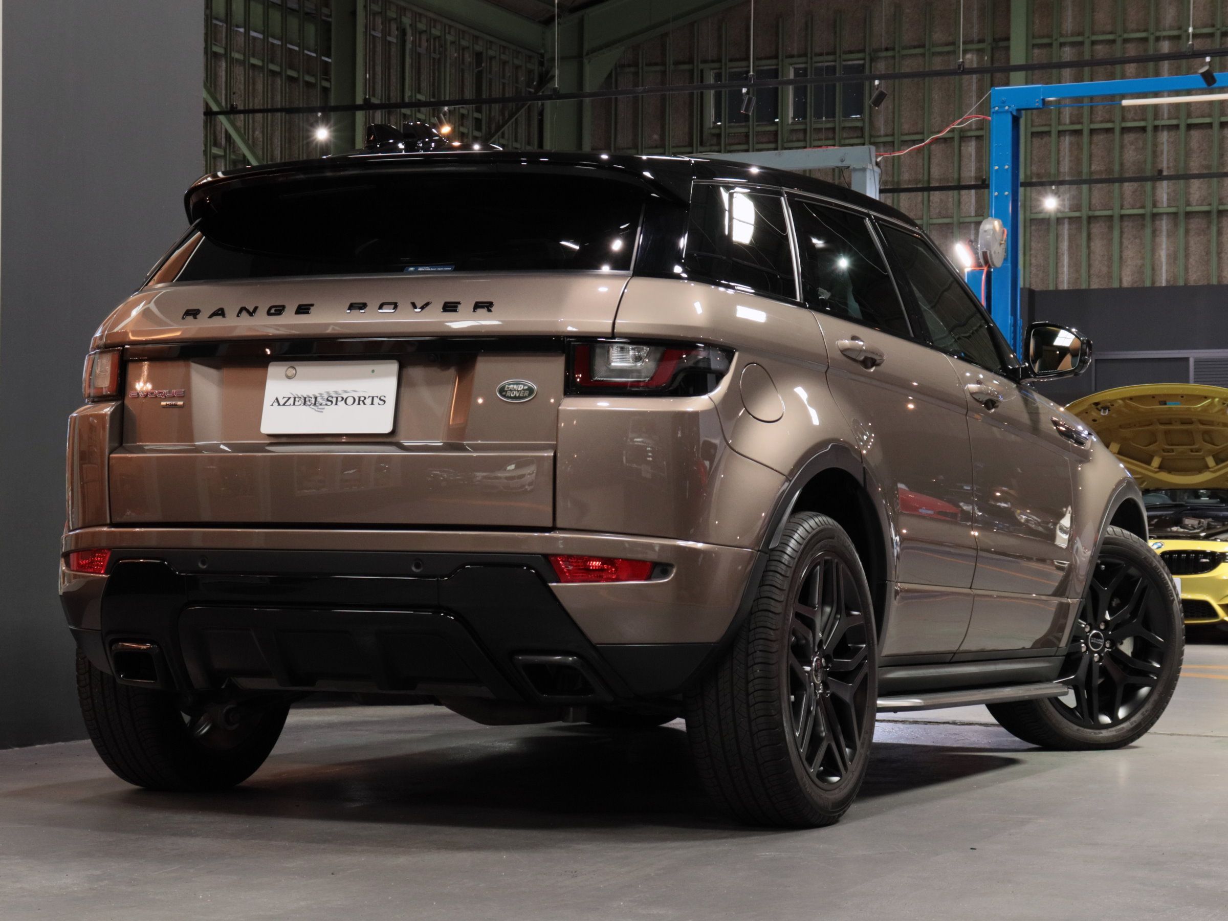ランドローバー　レンジローバーイヴォーク　ＨＳＥダイナミック２．０Ｌ　Ｄ１８０　４ＷＤ