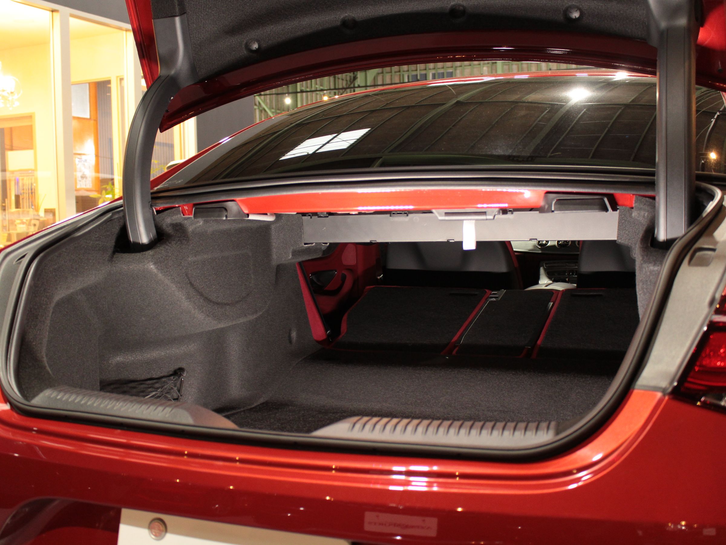 メルセデスベンツ　ＣＬＳ２２０ｄ　スポーツ　レザーエクスクルーシブＰＫＧ