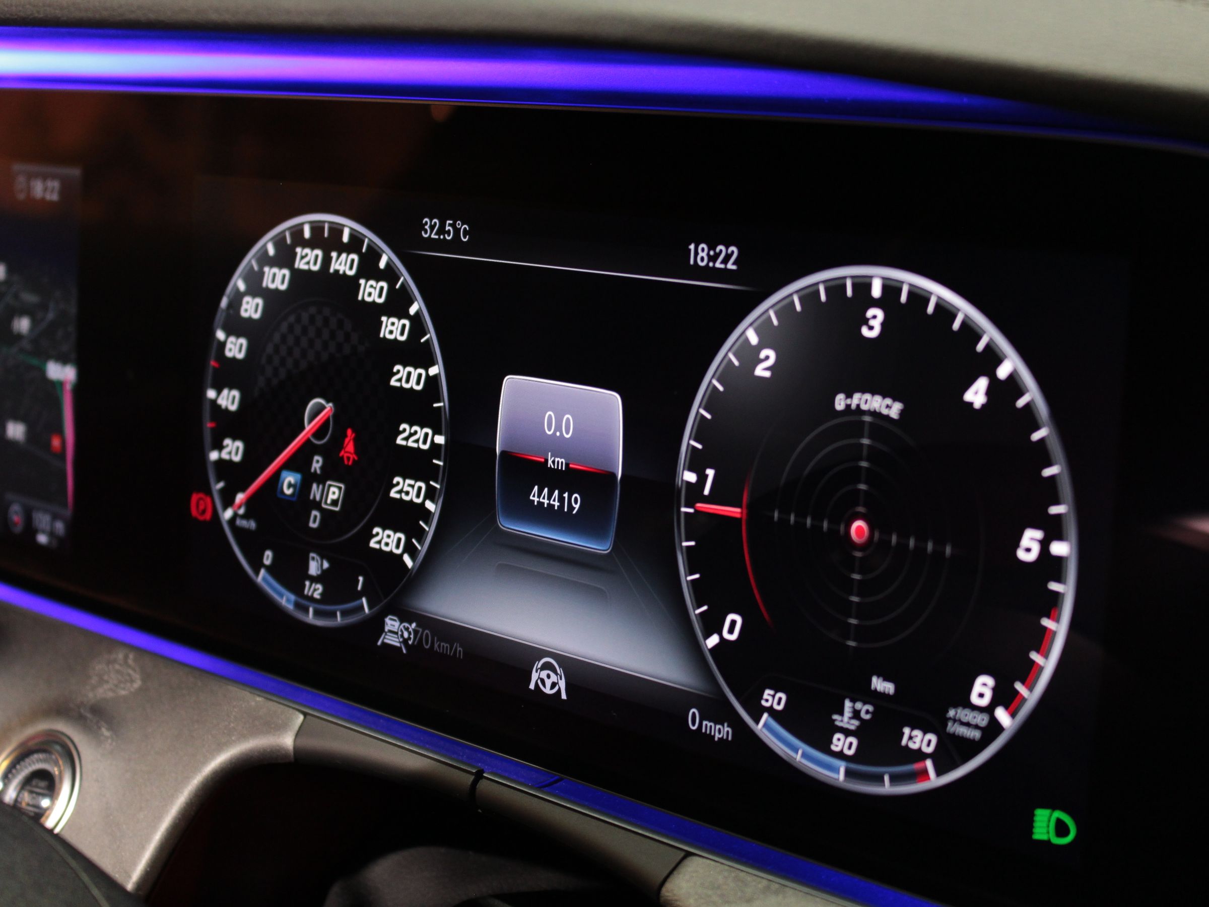 メルセデスベンツ　ＣＬＳ２２０ｄ　スポーツ　レザーエクスクルーシブＰＫＧ