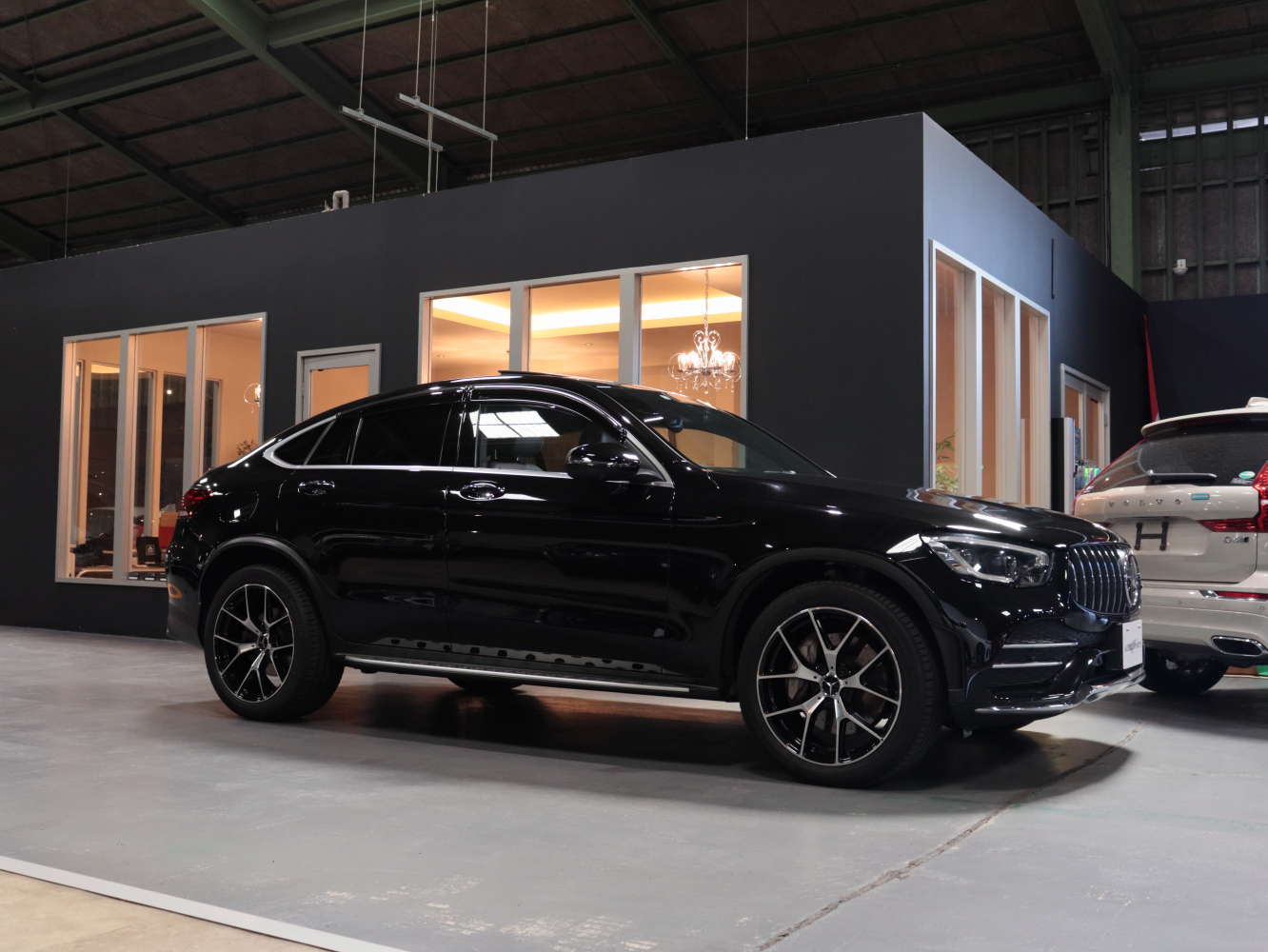 メルセデスベンツ　ＧＬＣ２２０ｄ　４マチック　クーペ　ＡＭＧライン