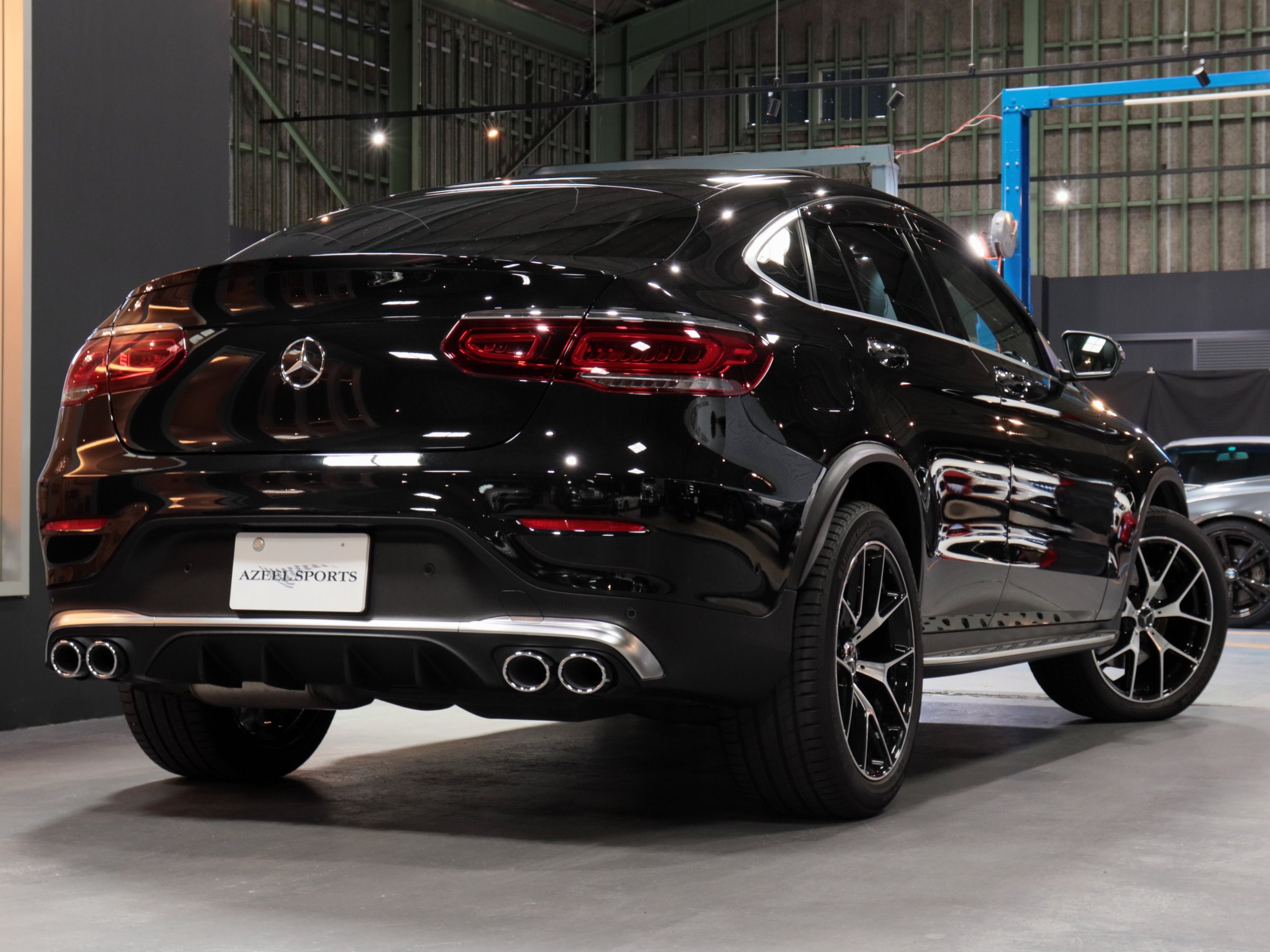 メルセデスベンツ　ＧＬＣ２２０ｄ　４マチック　クーペ　ＡＭＧライン